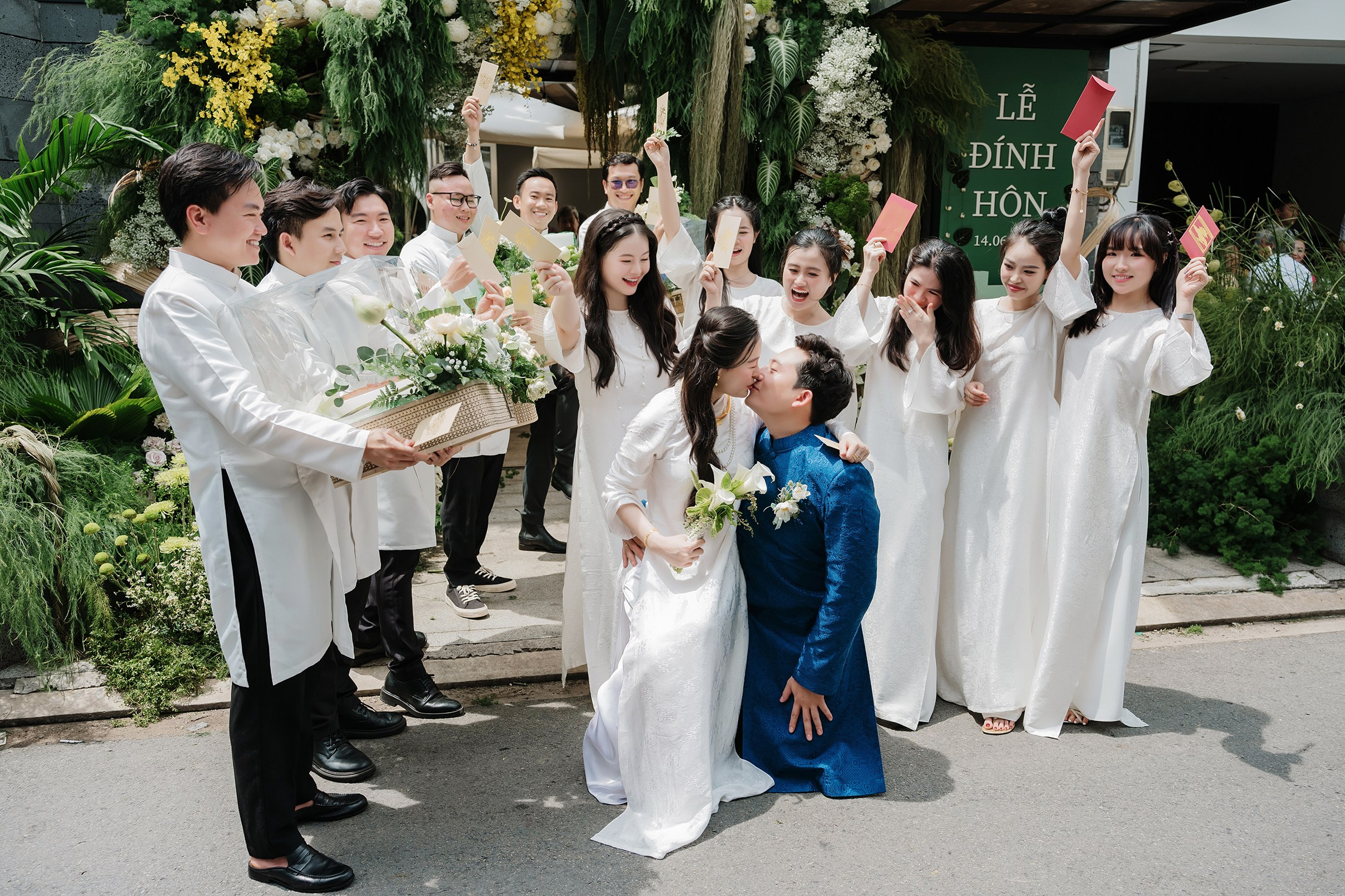 Engagement | NHI + LUAN & LINH + QUY. Saigon Wedding Present | Art Beyond Moments