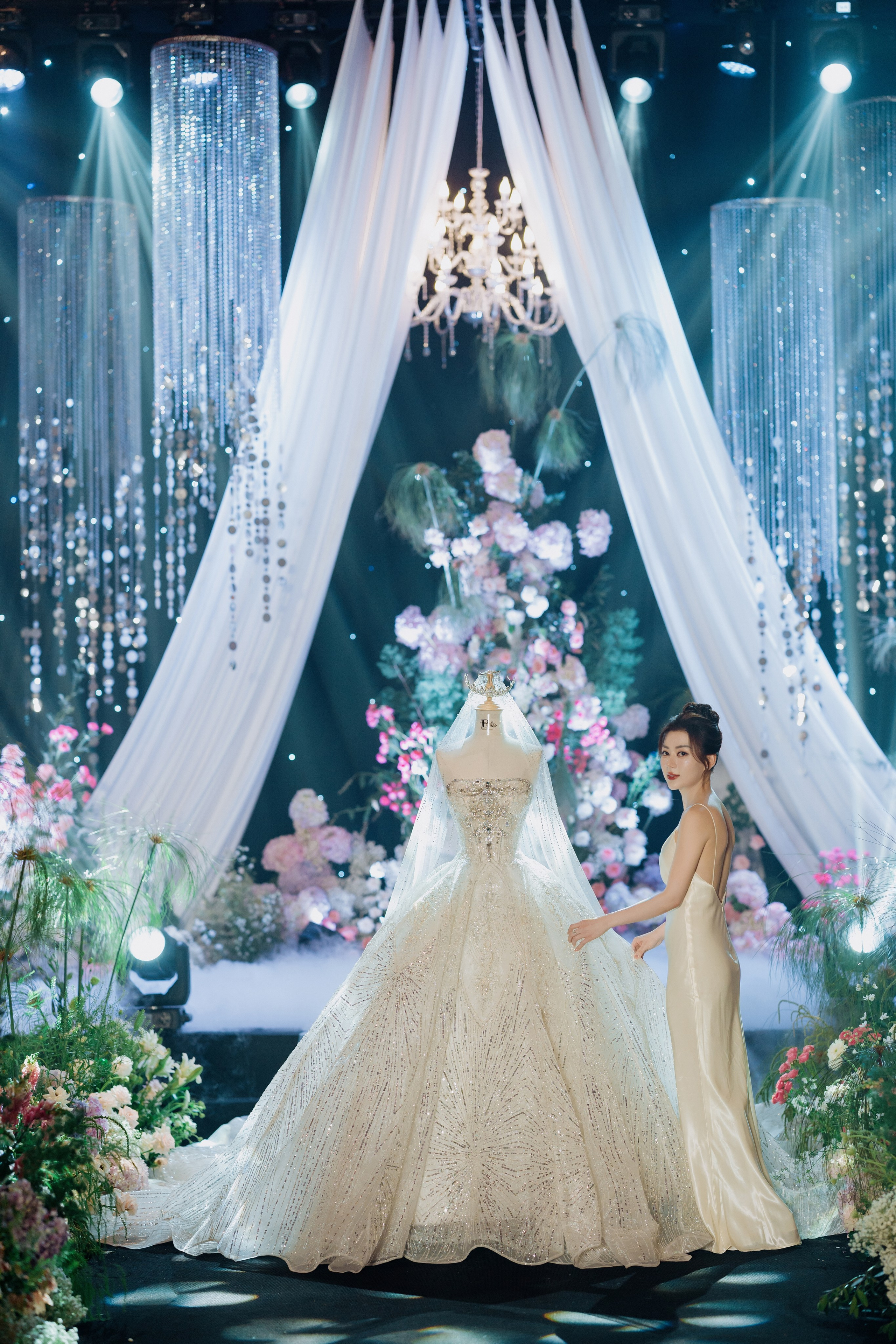 Nicholas & KimThanh / GemCenter 24.05.2026. Nhiếp ảnh gia đám cưới hàng đầu tại Thành Phố Hồ Chí Minh