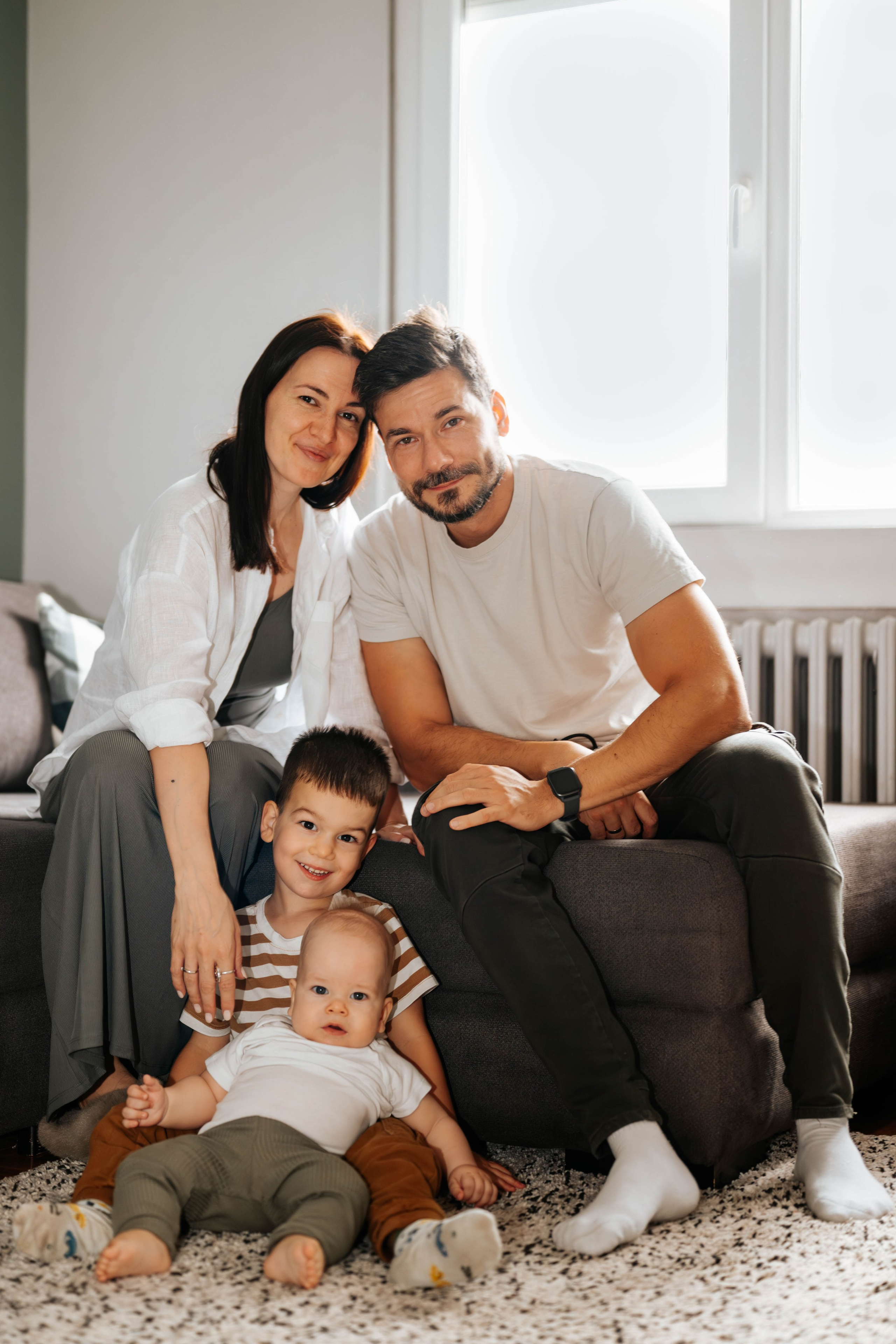 Ivana, Filip, Aljoša i Vanja - porodično fotografisanje. Dečiji i porodični fotograf