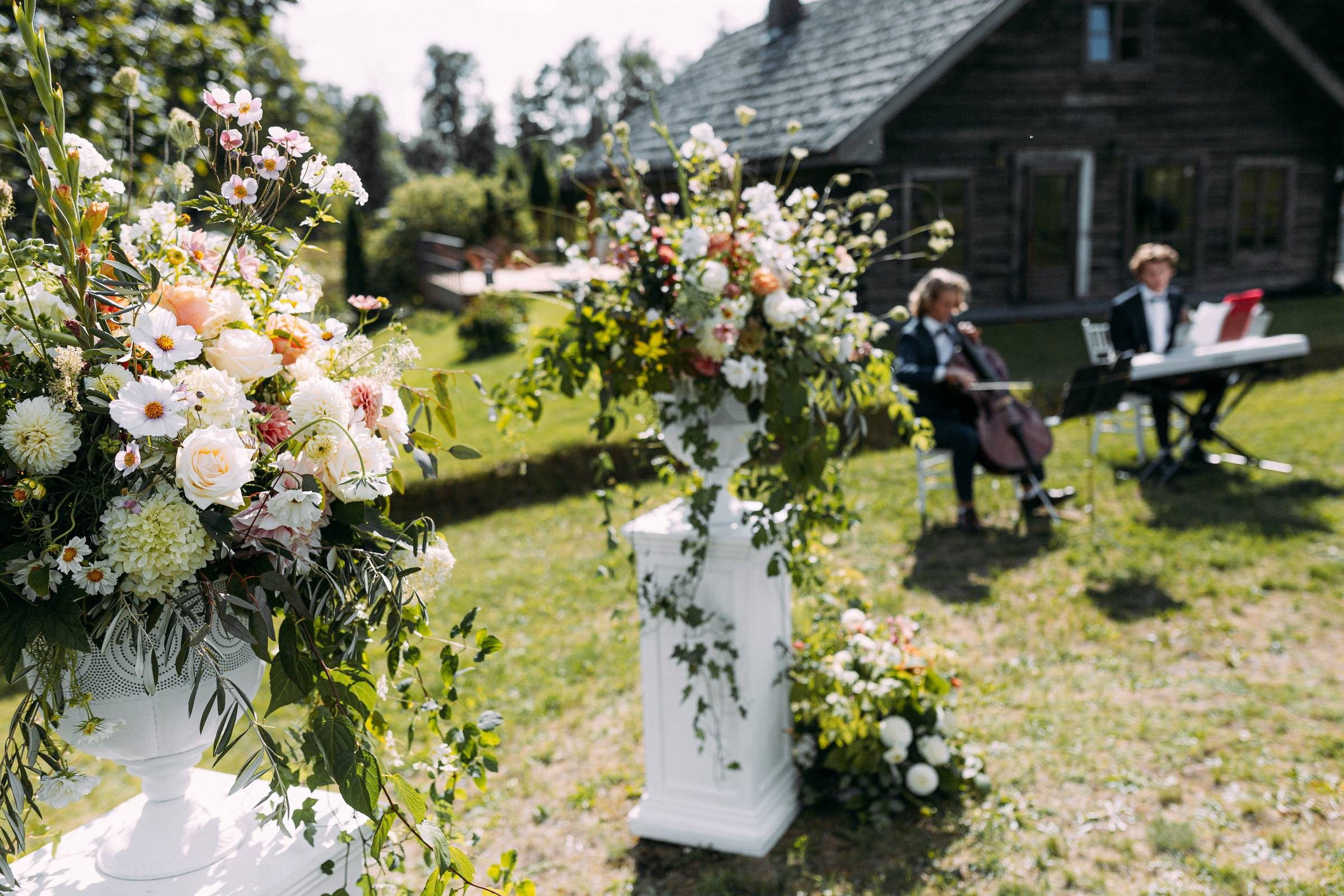 SVINOT KĀZAS NĪTAURĒ