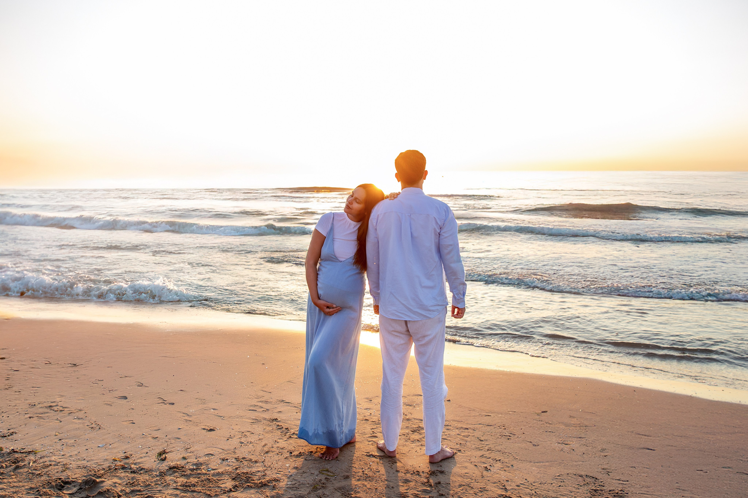 Hermosa Fotografía de Embarazo por Julia Gnatenko | Sesiones de Maternidad en Valencia, Alicante, Barcelona. Julia Gnatenko — Fotógrafa en Valencia, Alicante, Barcelona, España y Europa