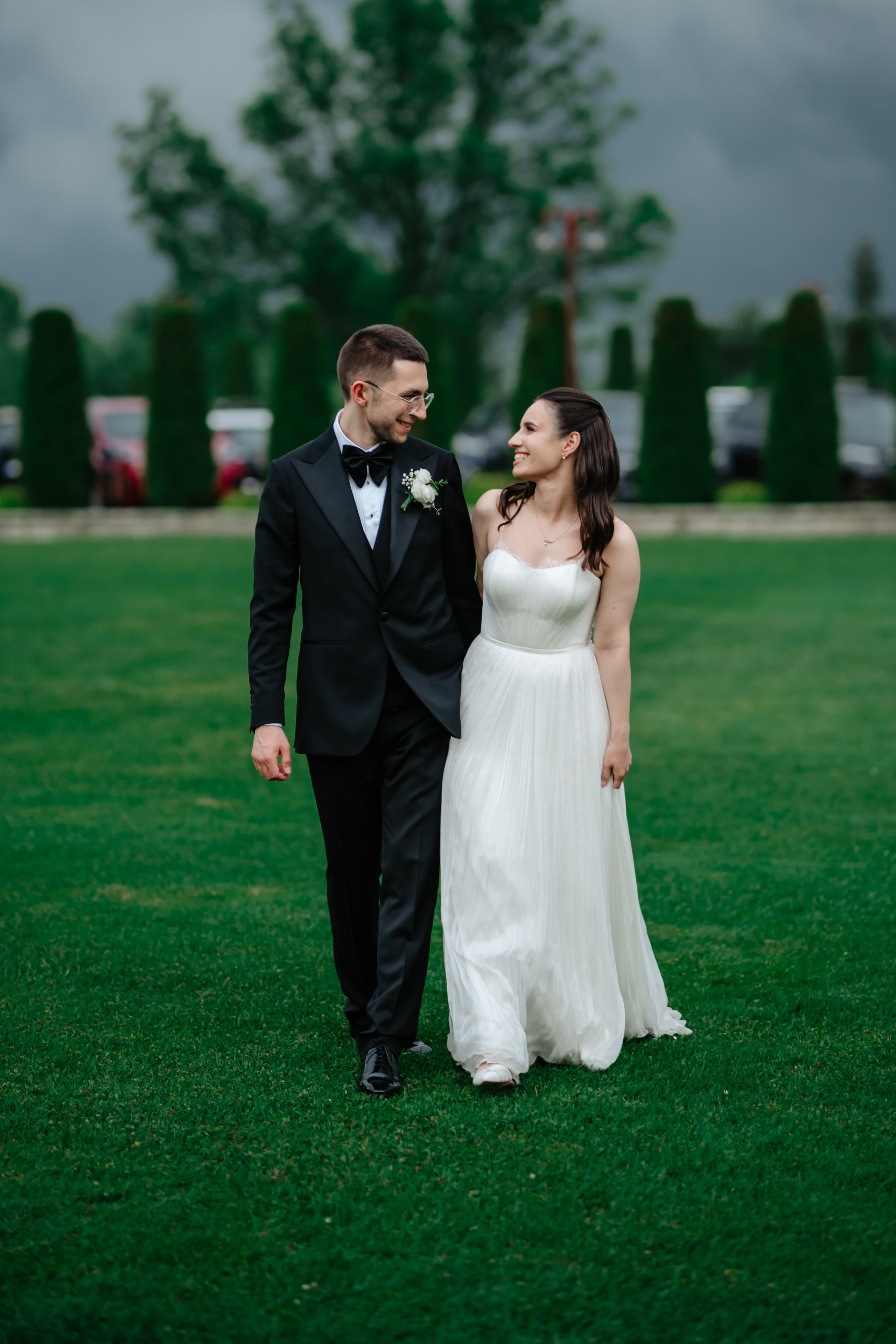 Alexandra & Bogdan. Adrian Visovan - Fotograf Iasi