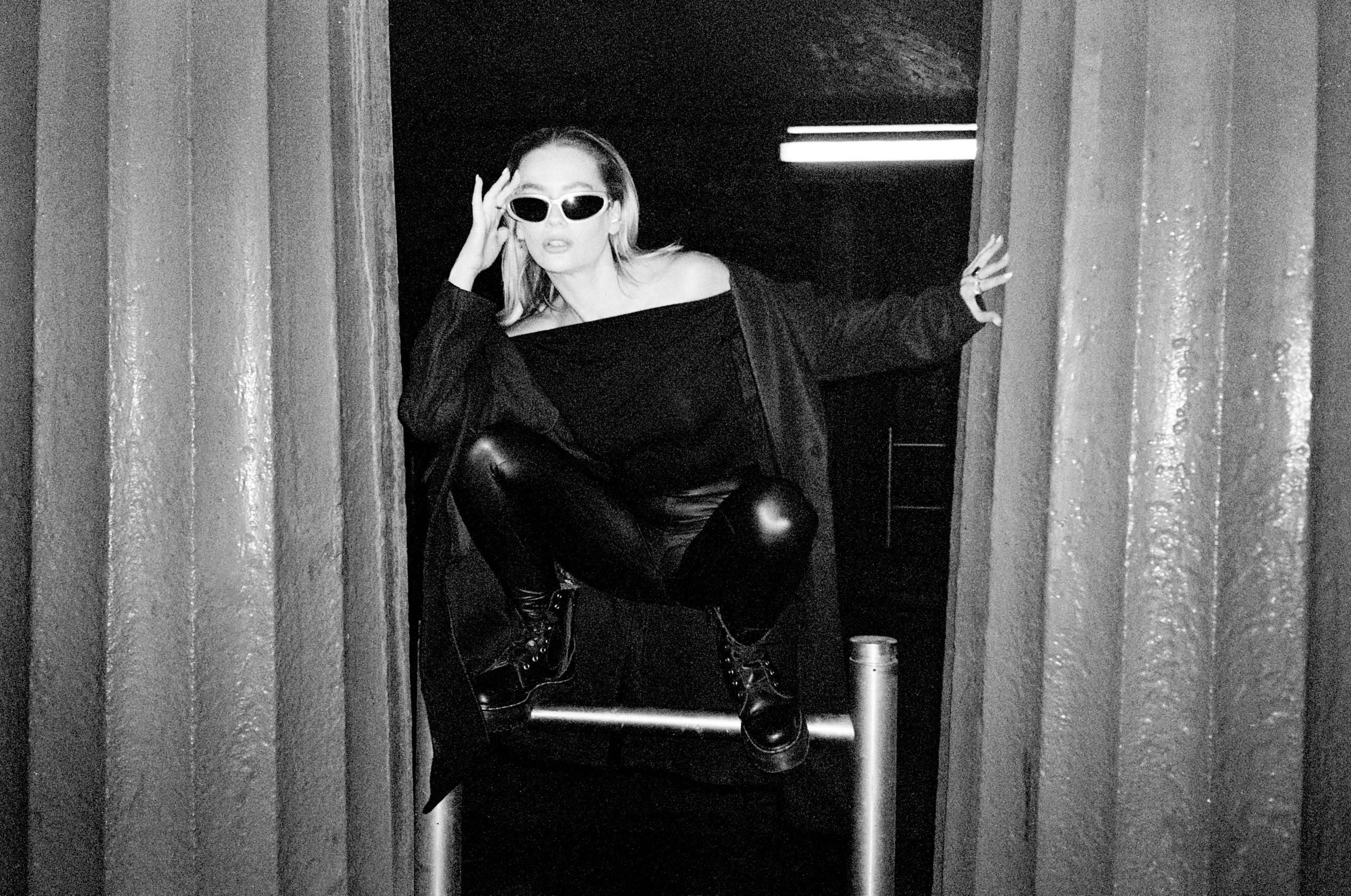 Aliona — BW Film. SASHA FREEMIND