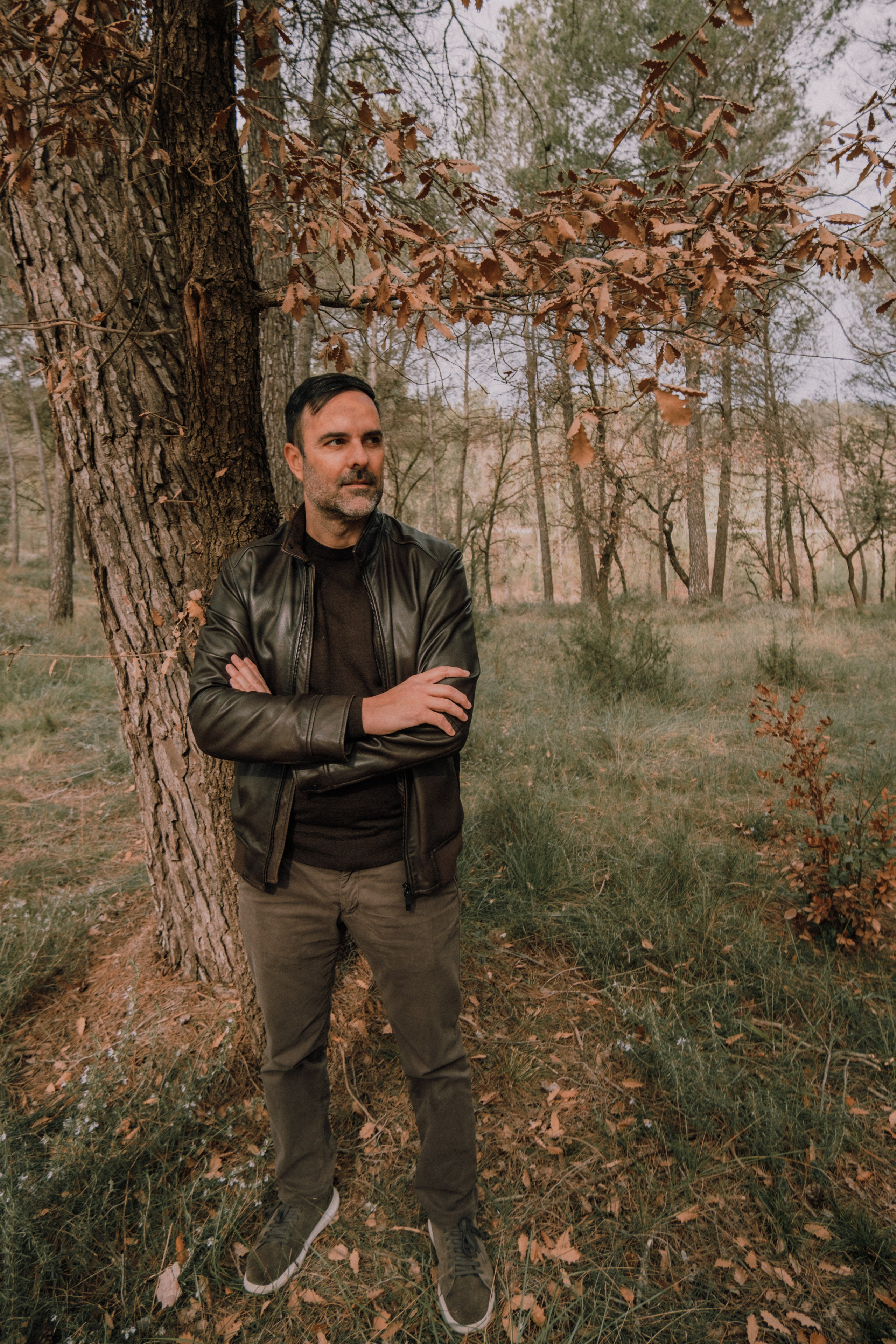 Sesión familiar en el bosque. Fotografía profesional en Calafell - Elena Medvedeva