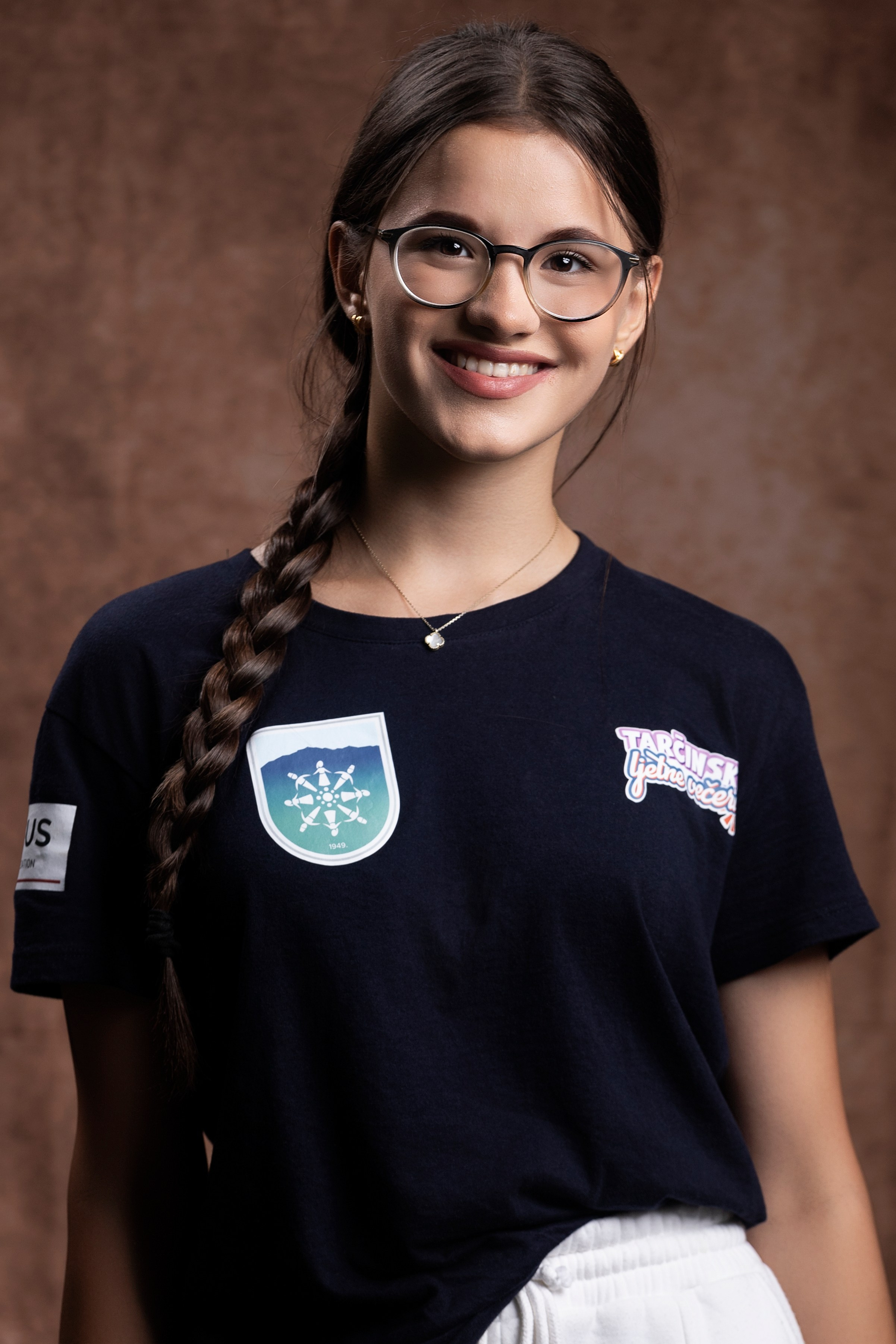 Creative Portrait & Fashion Photography – Studio & Outdoor Shoots. Namir Čomaga — fotograf iz Sarajeva, portreti, tradicija i kultura u fokusu objektiva