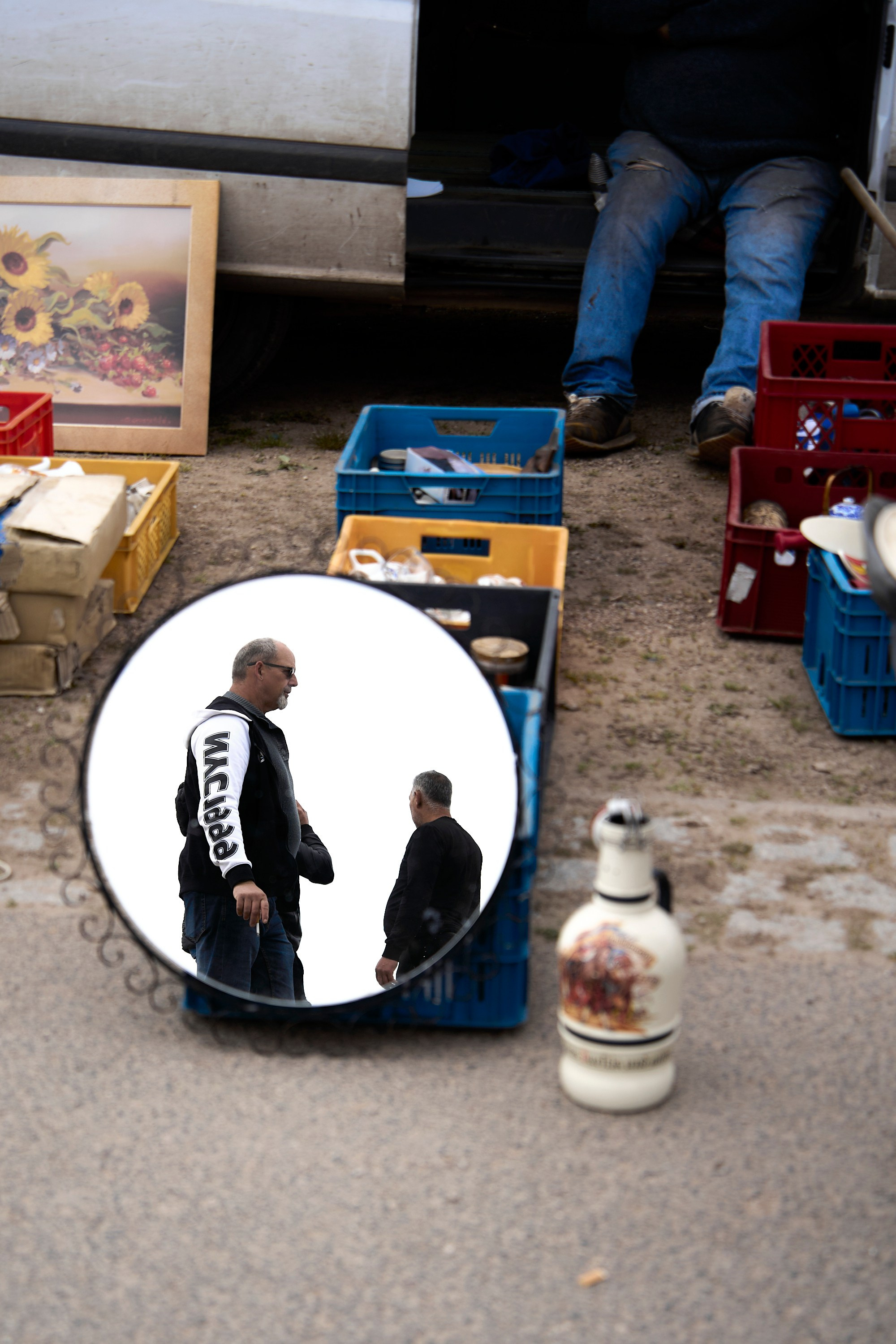 Flohmarkt-Fund. Aleksandr Steinbrenner | Streetfotografie