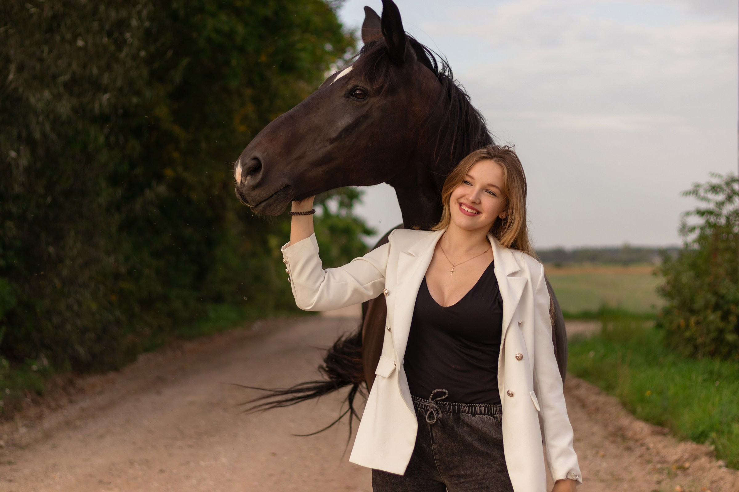 Сабина и верный друг Прайд