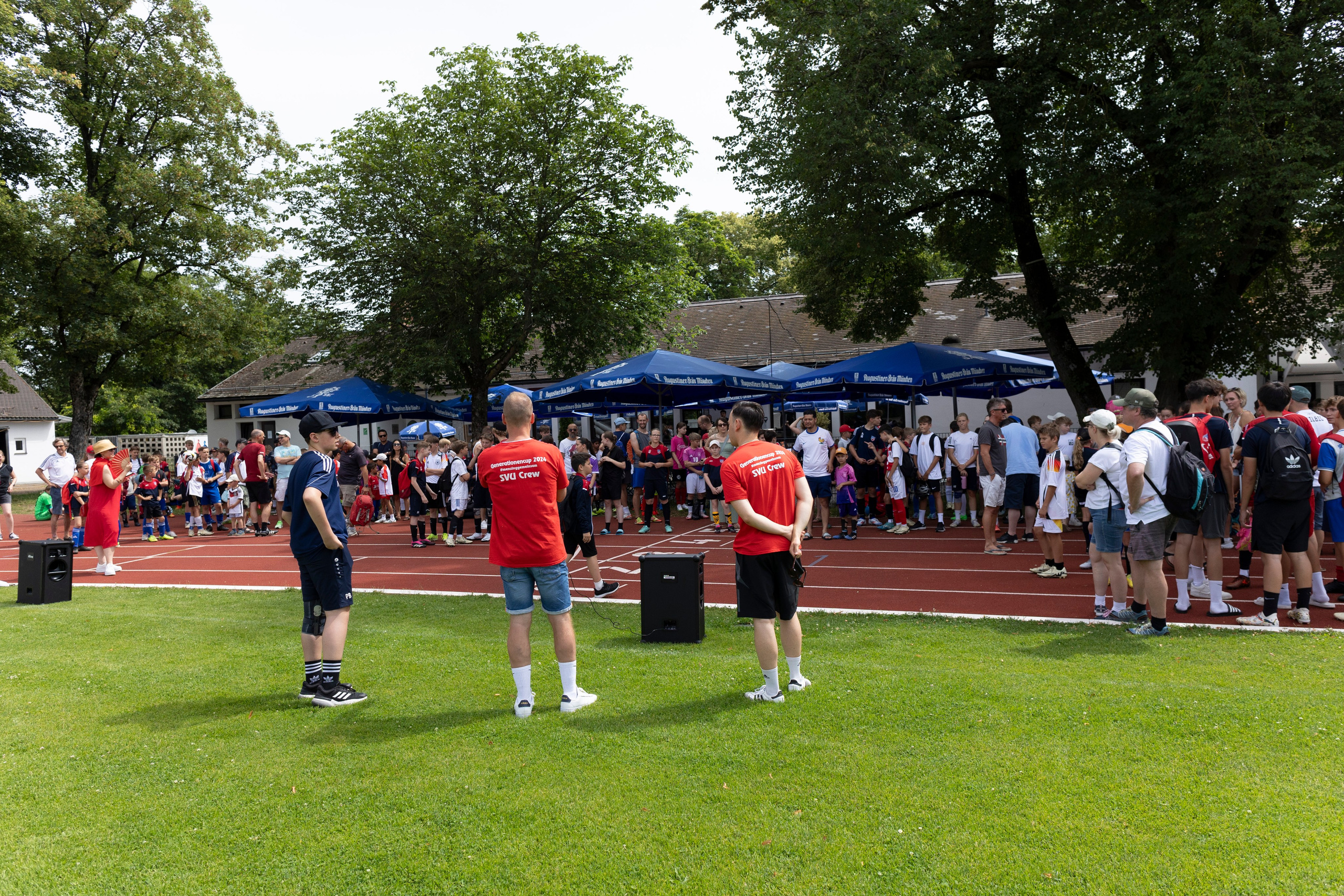 Fußball Meisterschaft. Photographer in Munich