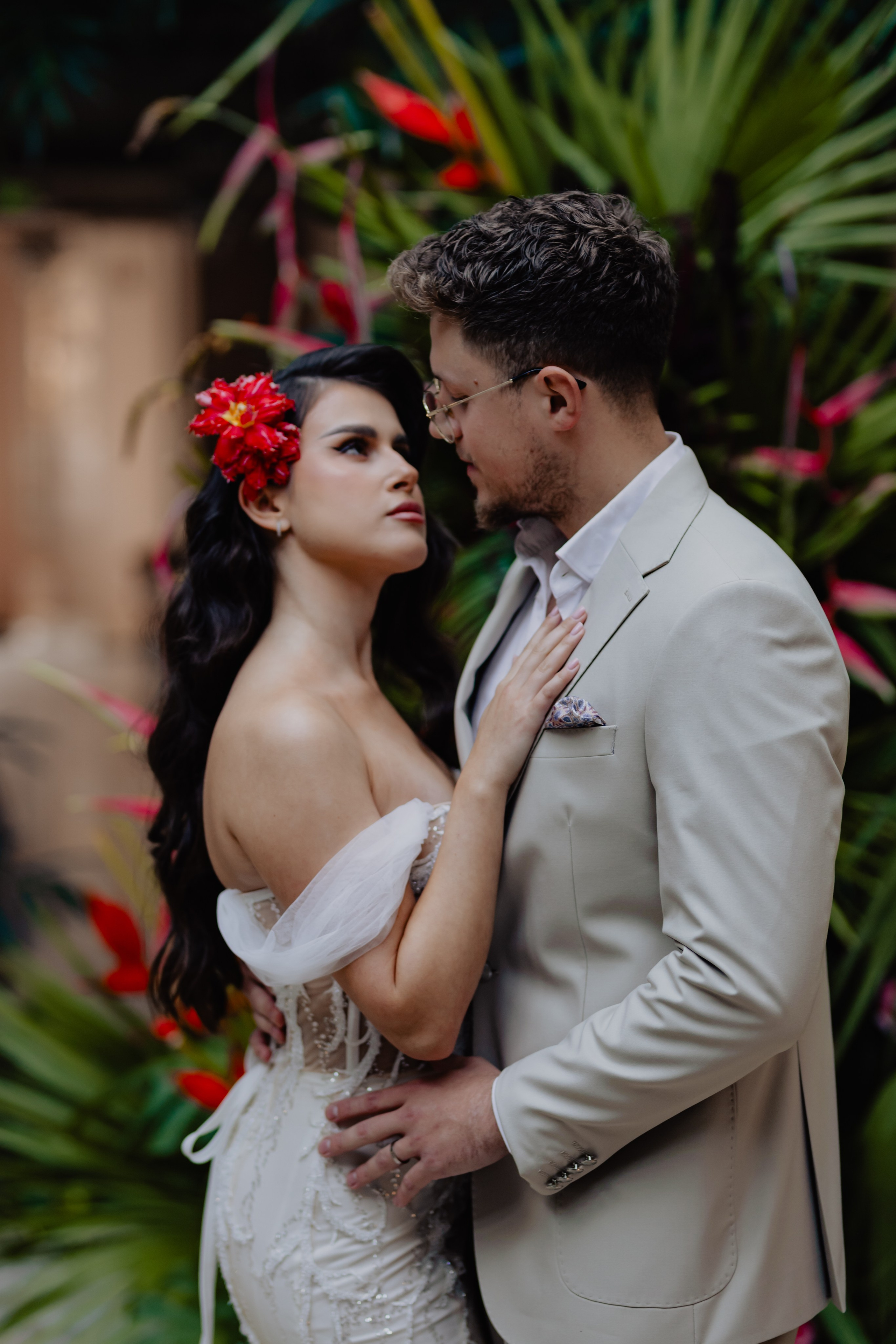 Fotograf de nunta — documenting your love story with a touch of editorial — wedding photographer