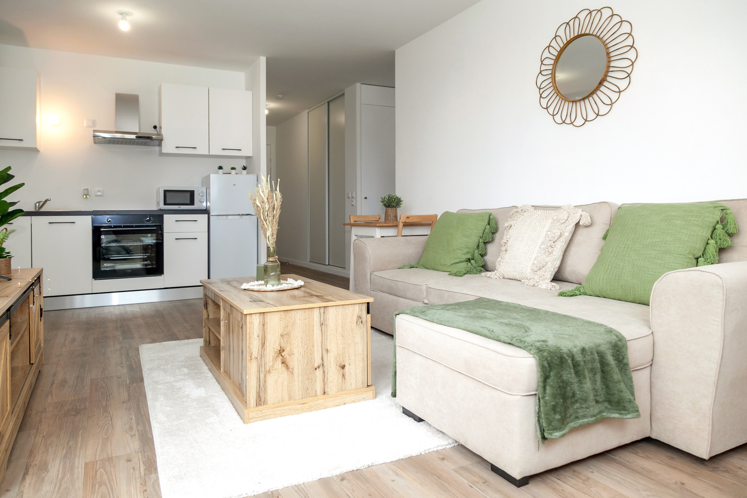 Real estate. Wedding, event and family photographer in Paris, Emilian Olaru