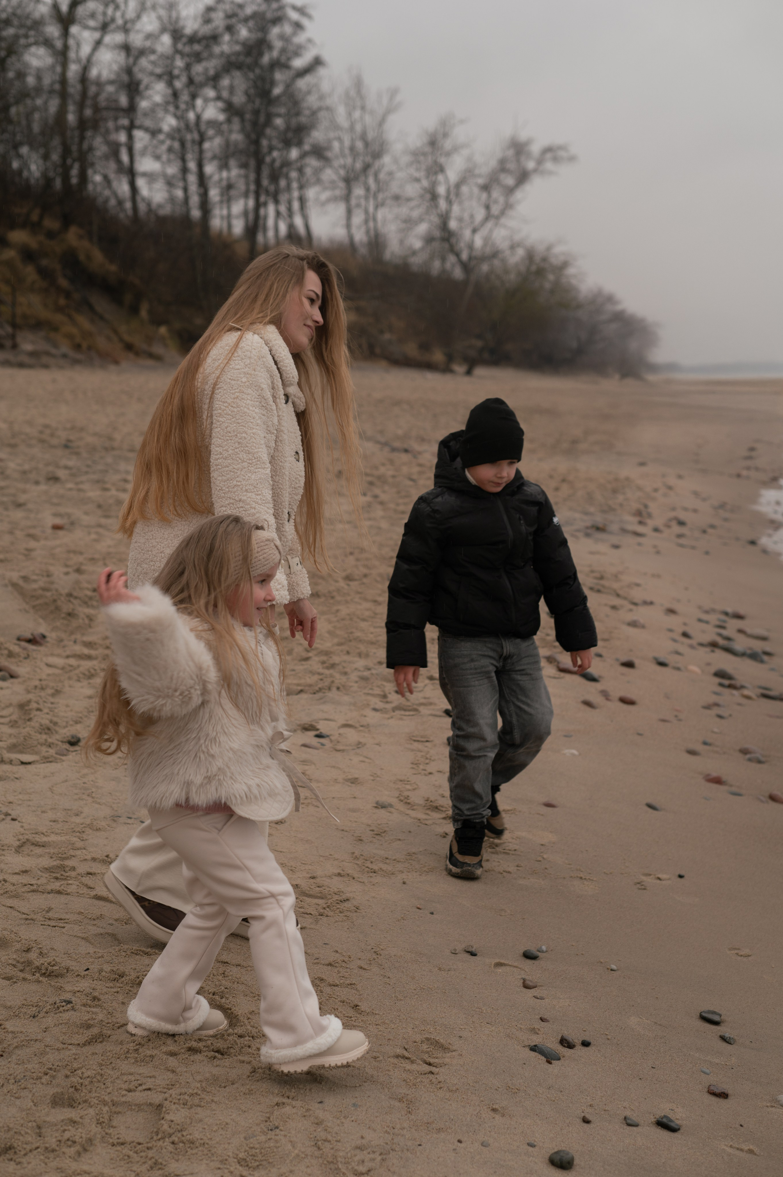 Семейная фотосессия мама и дети Калининград Зеленоградск. Фотограф в Калининграде Анна Пошкус