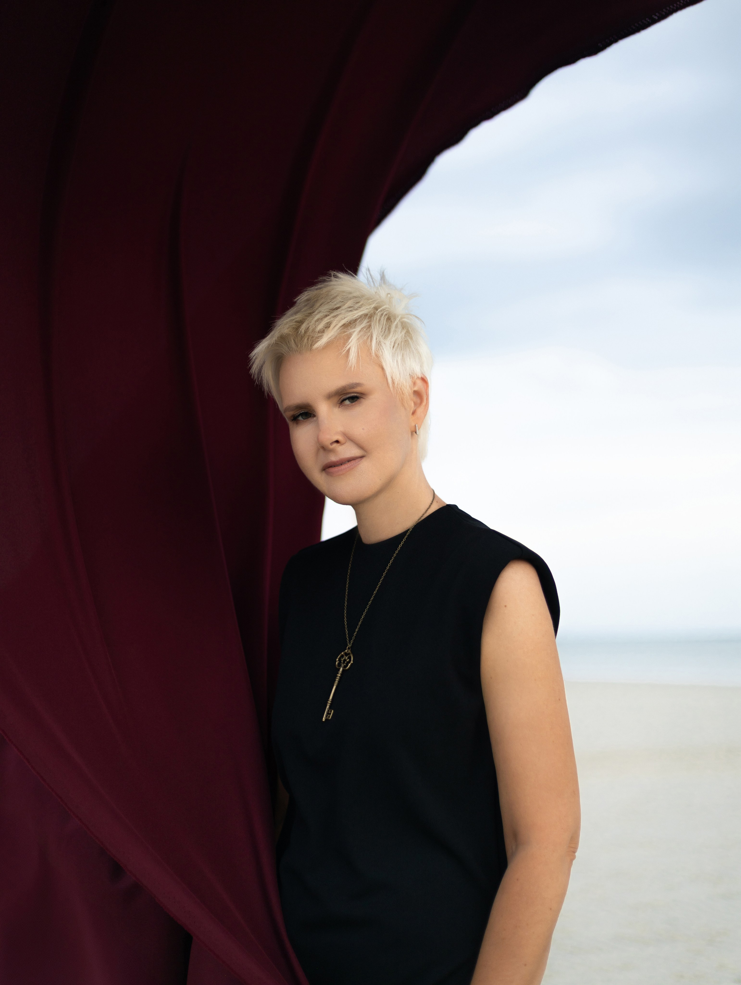 CREATIVE PHOTO SHOOT. HOME