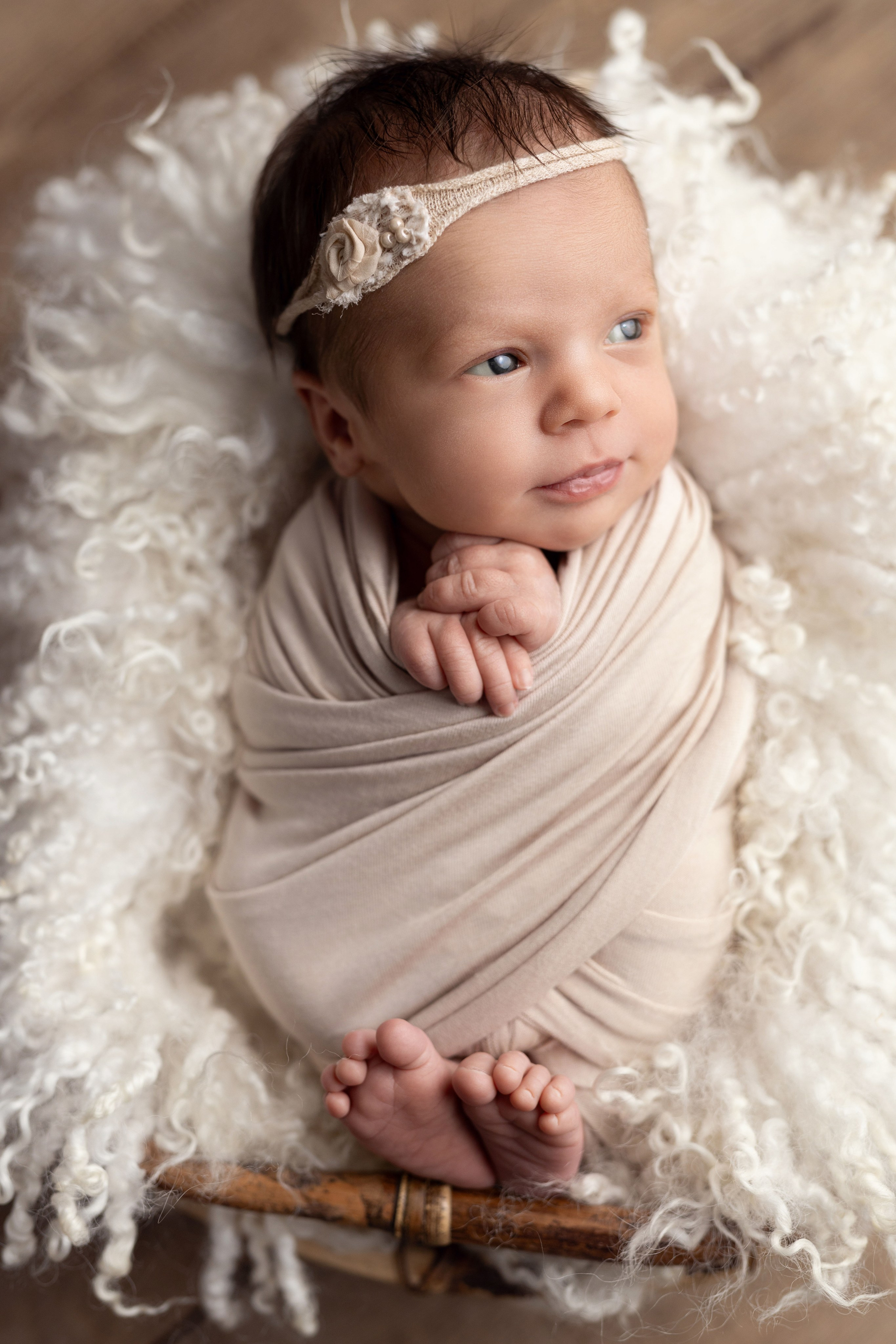 Newborn Classic. Newborn, kids, family photographer based near Zurich, Switzerland