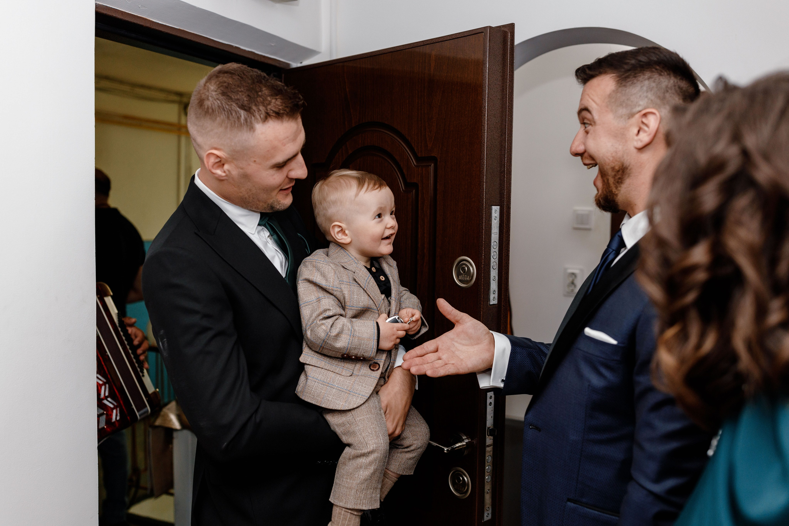 - Nunta Adrian & Mihaela – momente de neuitat  - Adrian și Mihaela 2022 – iubire și fericire  - Fotograf nunta Adrian & Mihaela – amintiri unice  - Nunta Adrian & Mihaela – ziua lor specială  - Fotograf profesionist Botoșani – Nunta Adrian & Mihaela  - Adrian și Mihaela 2022 – emoție și iubire-- Nunta Adrian & Mihaela – amintiri frumoase  - Fotografii nunta Adrian & Mihaela – momente pline de iubire  - Adrian și Mihaela 2022 – nunta lor de poveste  - Fotograf profesionist Botoșani – Nunta Adrian & Mihaela  - Nunta Adrian & Mihaela – o zi de neuitat-- Fotograf profesionist nuntă și botez în Botoșani, Iași, Suceava – Alin Chirilă  - Ședință foto de familie, evenimente și cuplu – fotograf Alin Chirilă  - Servicii foto-video pentru nunți, botezuri și cununii în Moldova  - Amintiri vizuale pline de emoție – fotograf evenimente Botoșani, Iași  - Album foto nuntă – Alinofotostudio, imagini de poveste  - Fotograf cununie civilă și religioasă – stil natural și elegant  - Fotografie artistică pentru evenimente speciale – Alin Chirilă