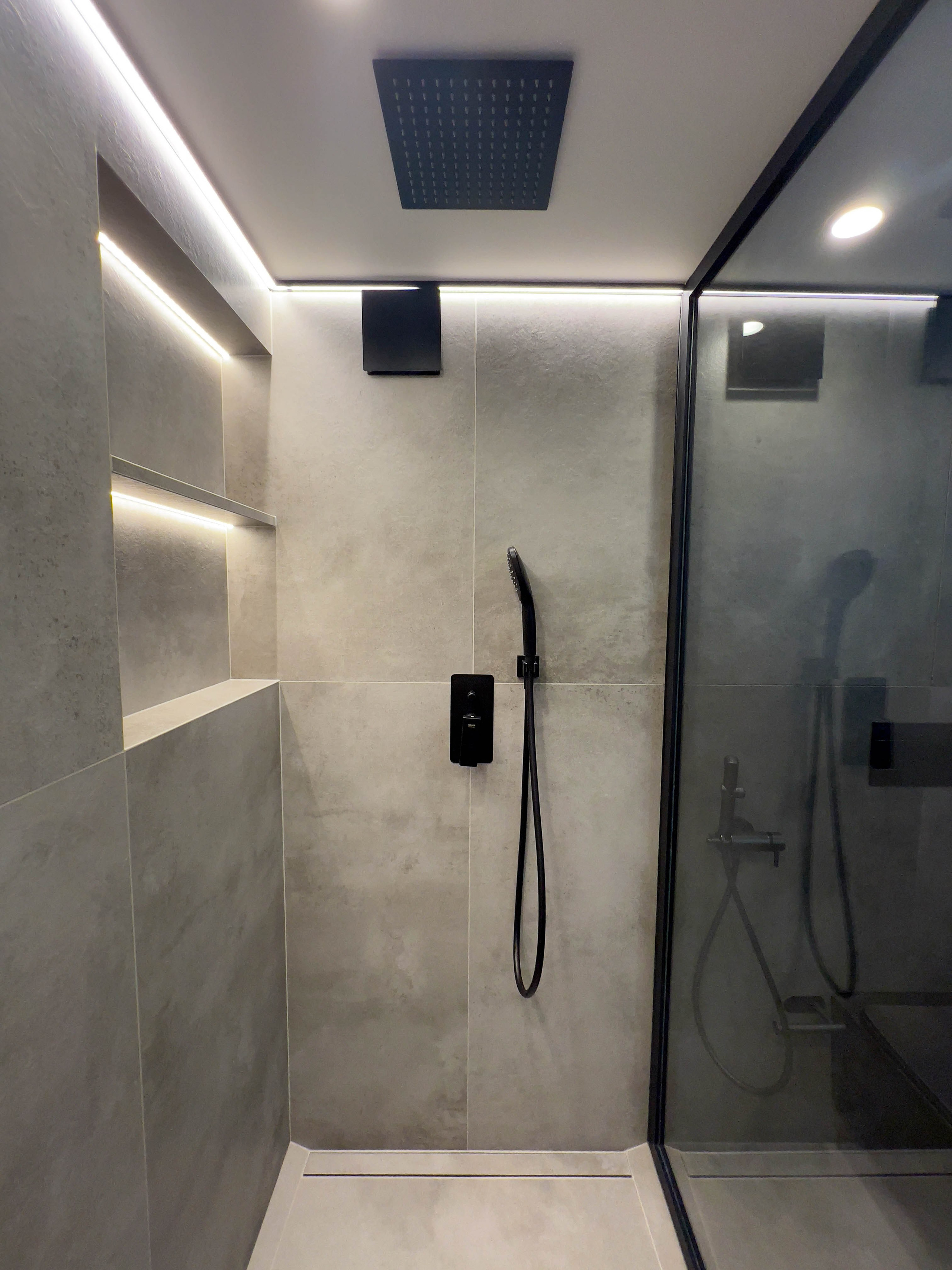 The apartment is on two levels. Fotograf Dmitrii Donets