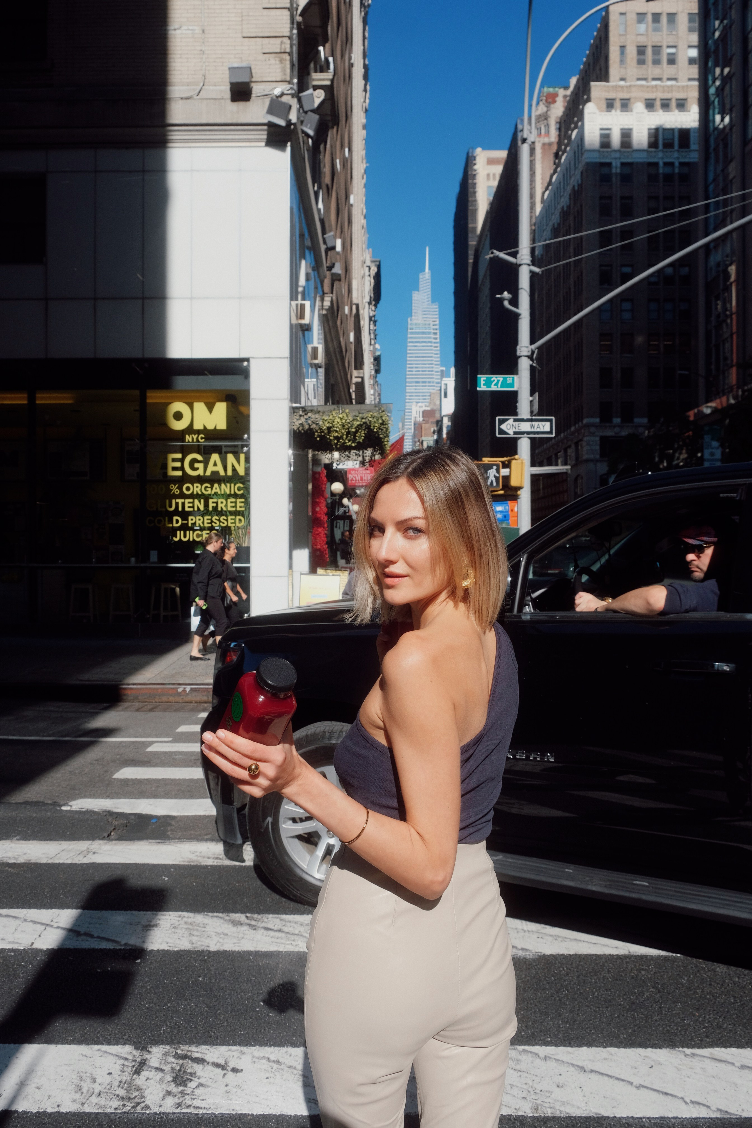 Om Juice Bar. New York Photographer Sveta Zemskova, NYC Photo