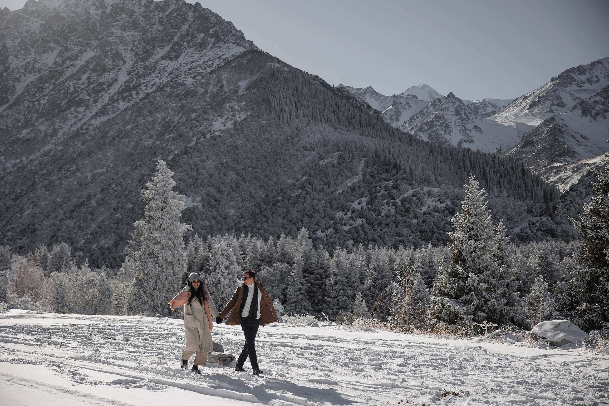 Зимняя Ала Арча 2025 год. Свадебный и семейный фотограф в Бишкеке Давлетбаев Талгат