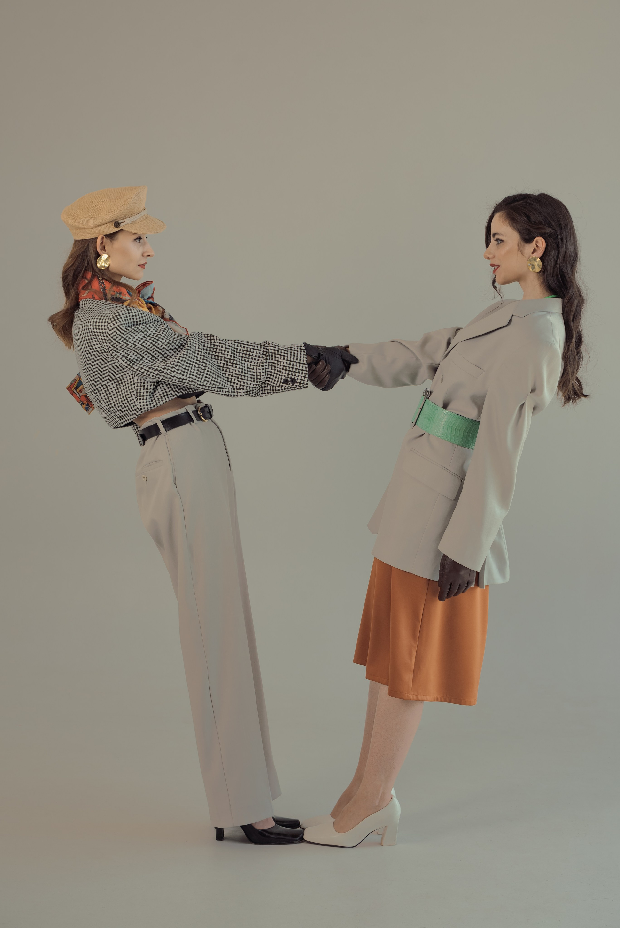 красивая студийная фотосессия в Ереване с моделями