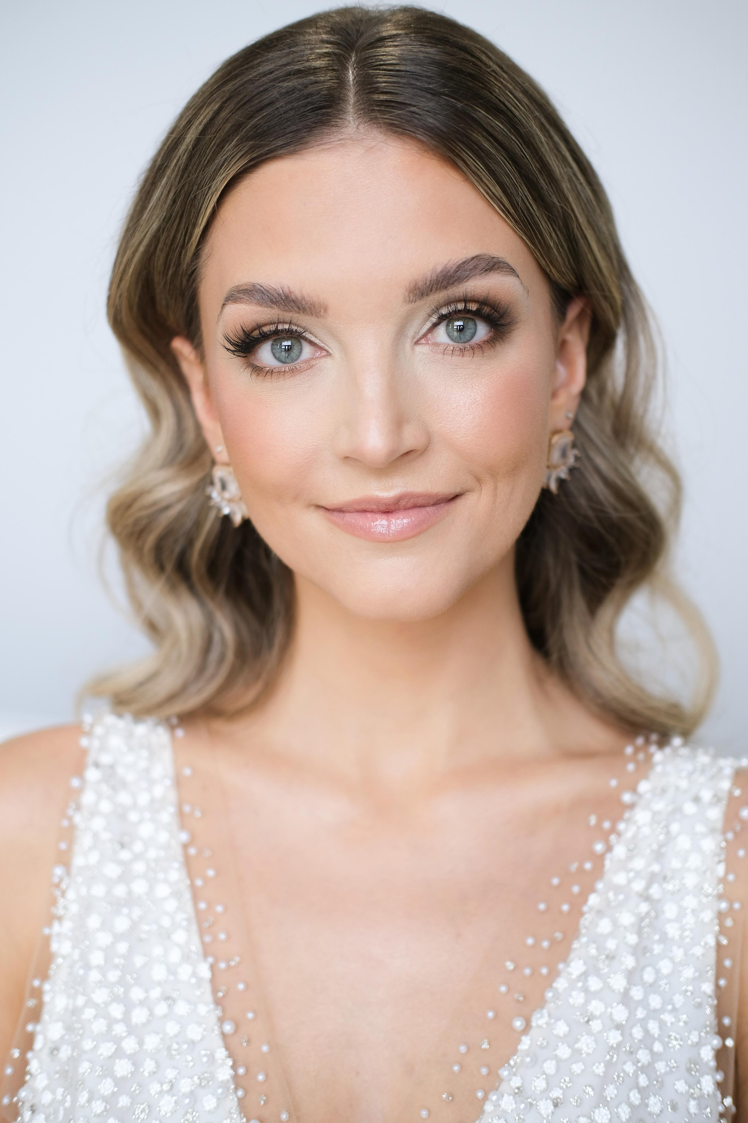 Bridal Portraits in Regina. Wedding photography and videography in Regina, Saskatchewan