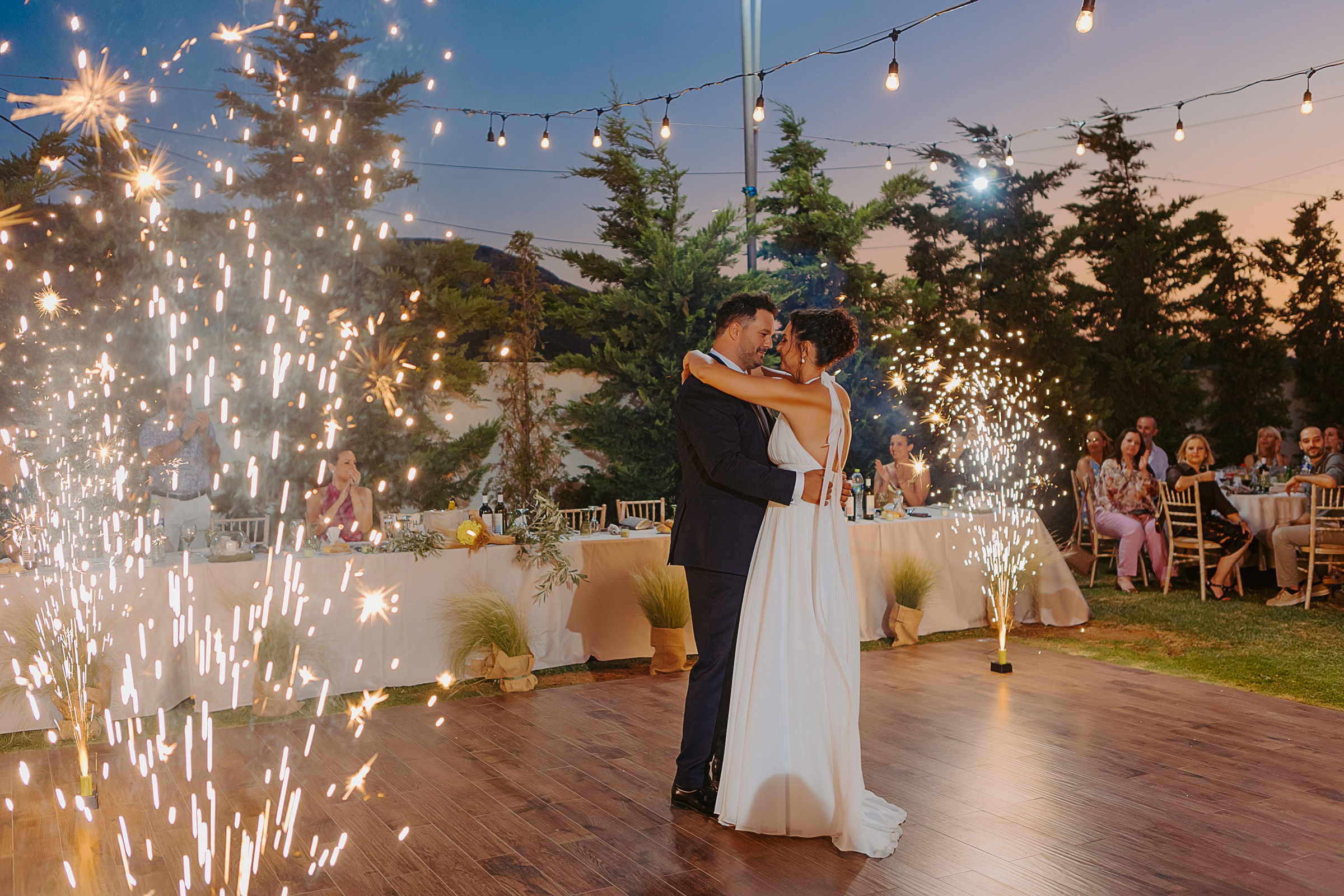 Valeria & Nikos. Φωτογράφος και βιντεογράφος γάμου