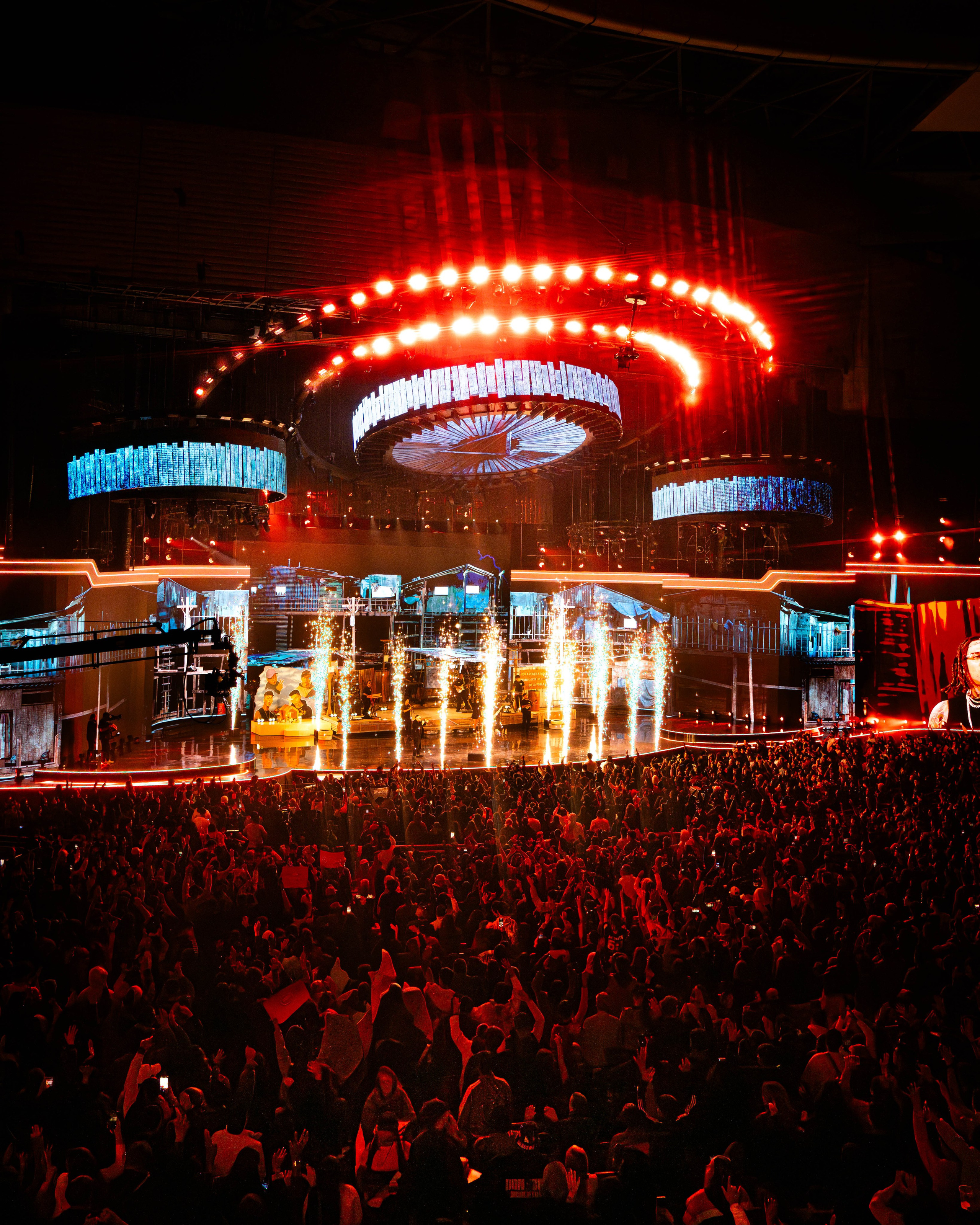 PABLO CHILL-E VIÑA 026. DEYA BELTRAN Maquilladora, fotógrafa y vídeos