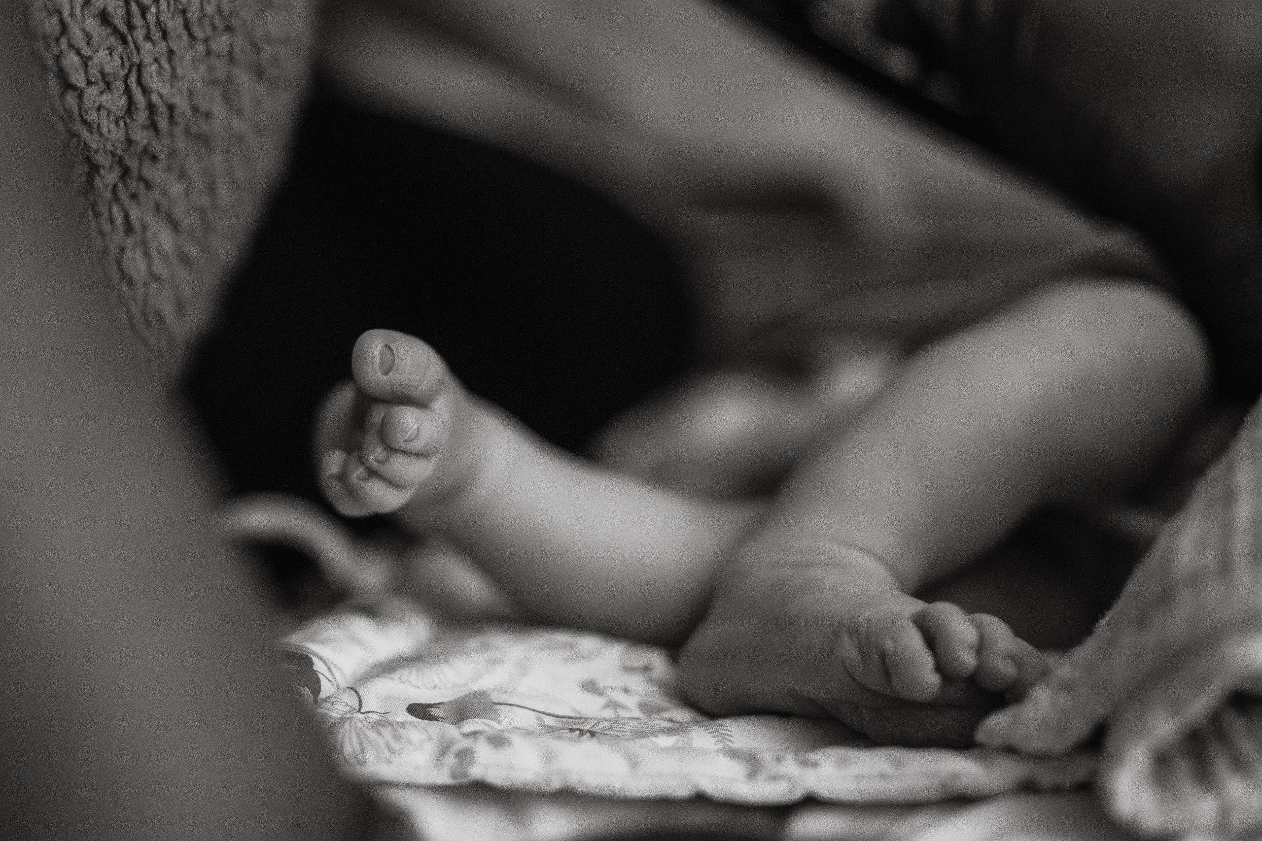 Home birth. Alisa Tant — Family and newborn photographer Bucks County, Montgomery county, Philadelphia, NJ