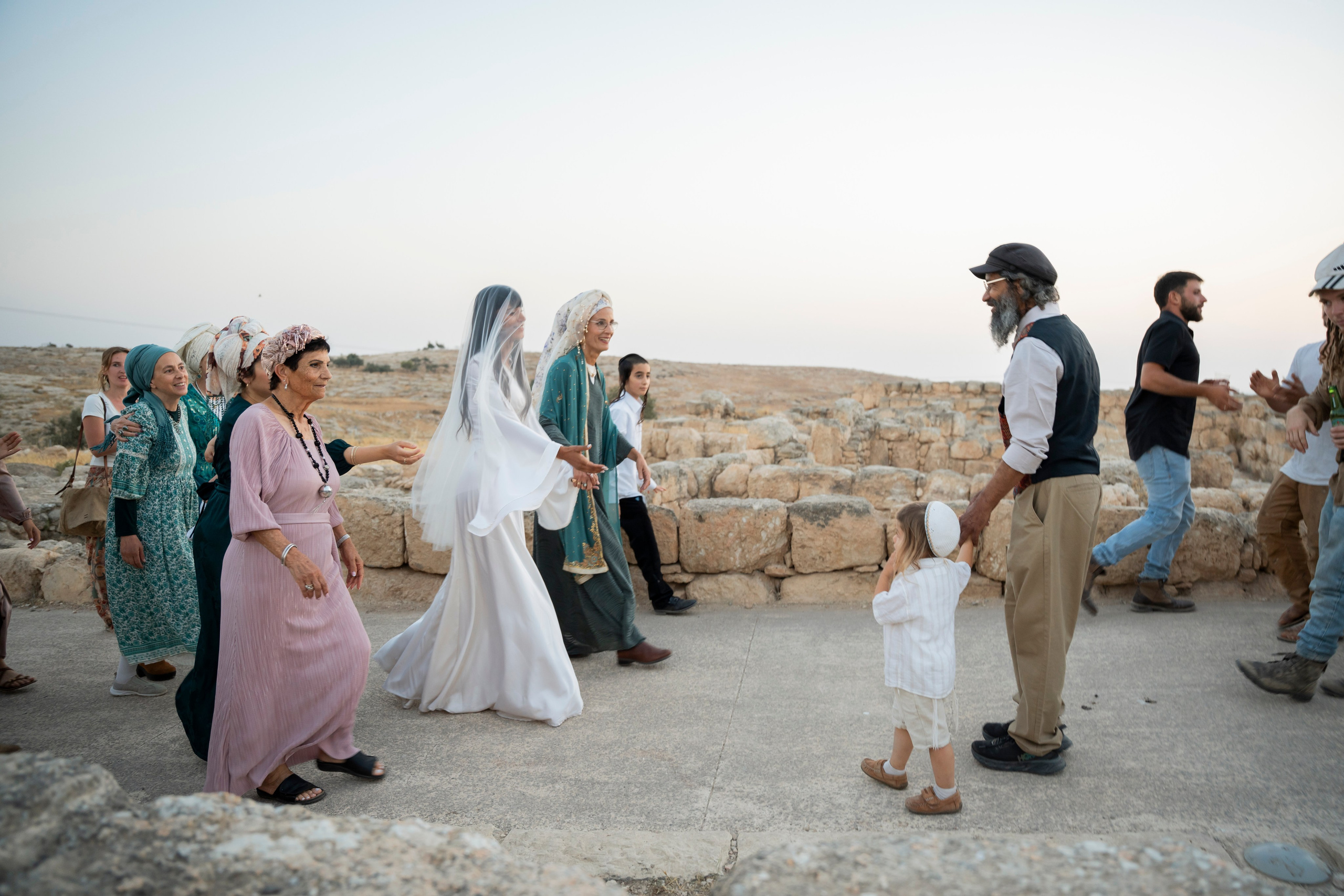 עדן ושלהבת. יוסף מזרחי צילום חתונה, ברית וזוגיות. צלם מקצועי שאוהב להוציא אתכם הכי יפים ברגעים הכי מרגשים