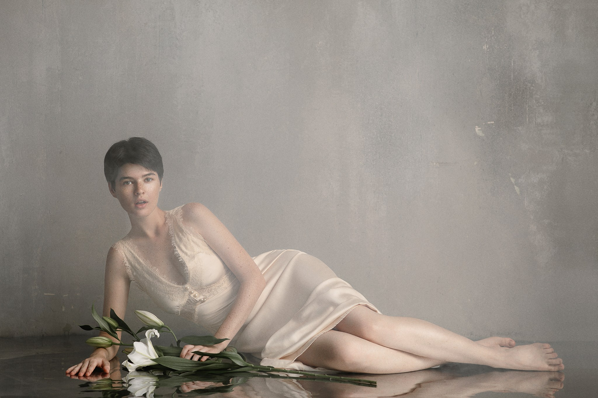 Bella. Women and maternity photographer in Brussels, Belgium