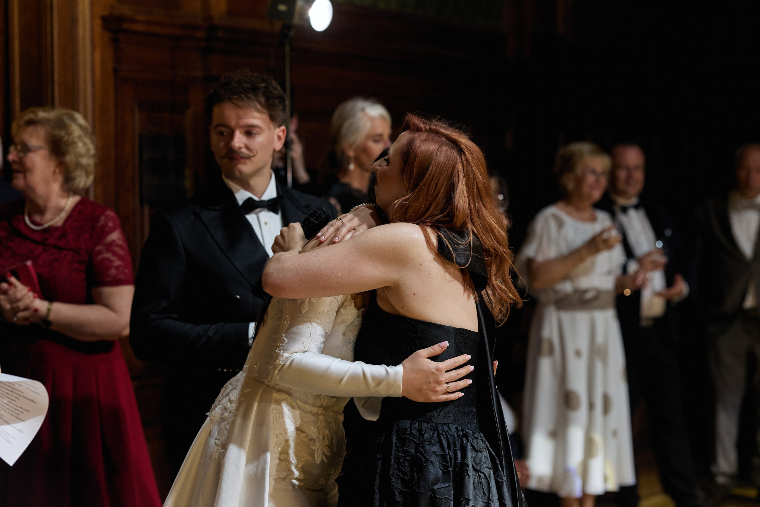 Wiktoria & Kacper. Pałac Goetz. Fotograf ślubny i rodzinny w Krakowie Yana Klymova
