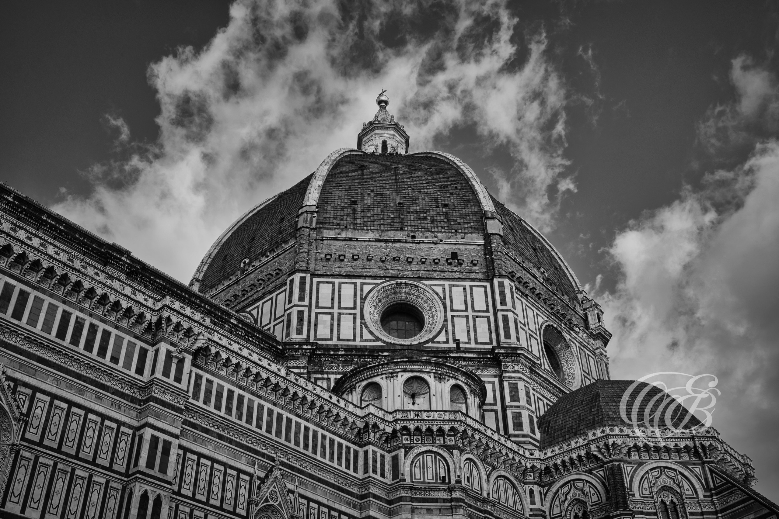 Florence Italy - Brunelleschi's Dome - B&W - Eduardo Bartoli Fine Art Photography - Black-and-white photograph of Brunelleschi’s Dome in Florence, Italy – fine art photography by Eduardo Bartoli.