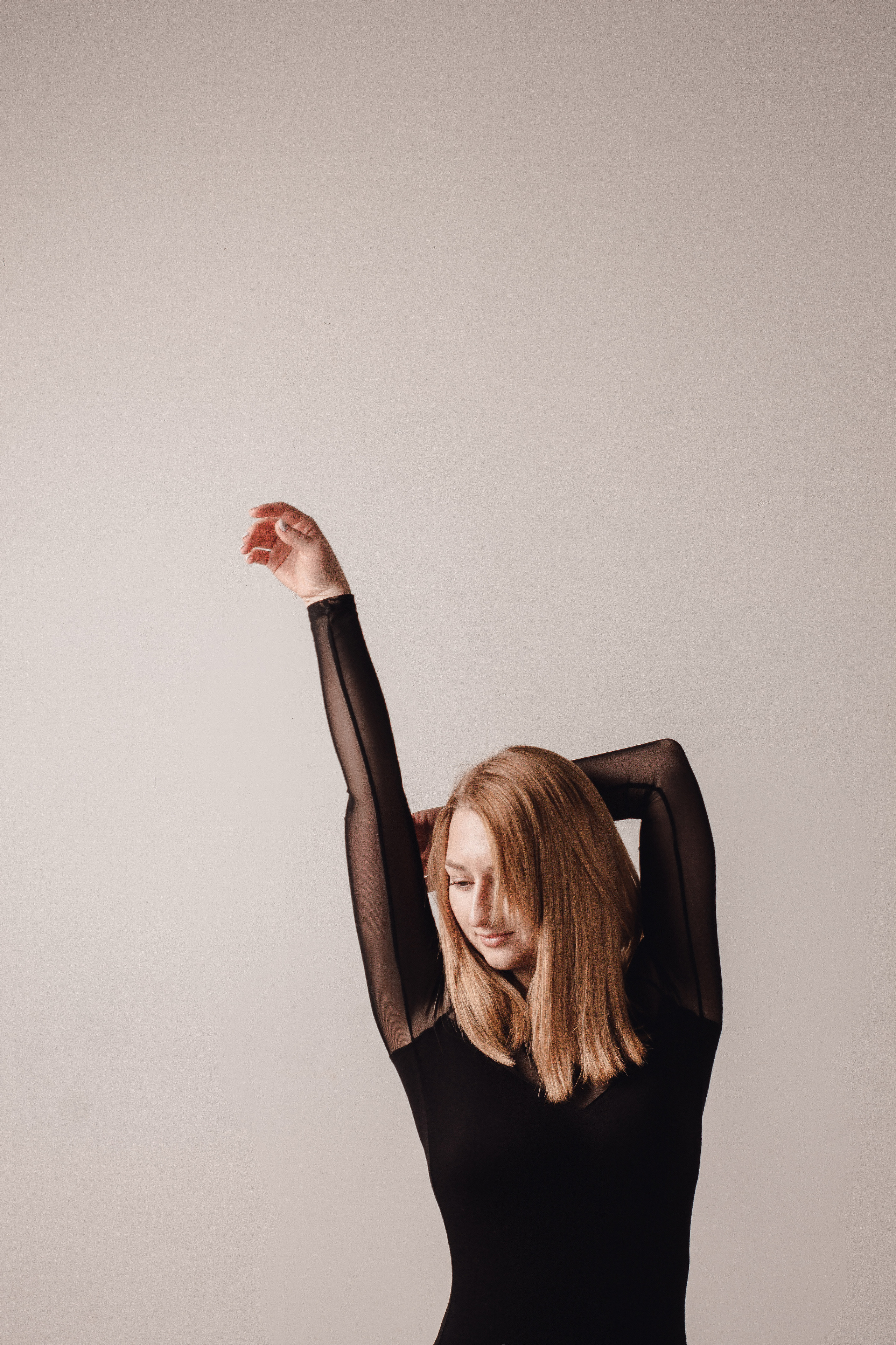 Nastya in the studio. Wedding and portrait photographer in Beograd Ekaterina Makedonskaya