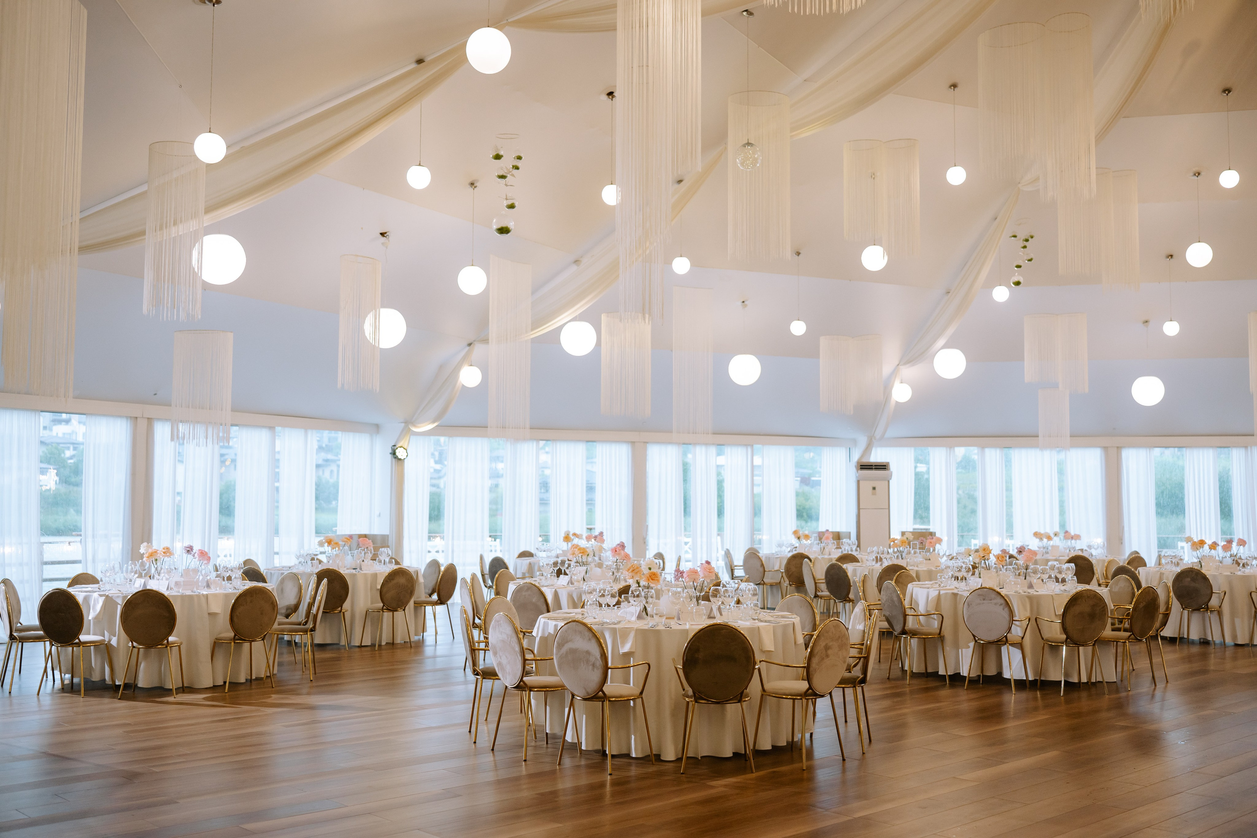 Alina + Gabriel | Liria. Proud Vision Weddings | Wedding Photography & Films — Servicii profesionale Foto Video Nunta Iasi