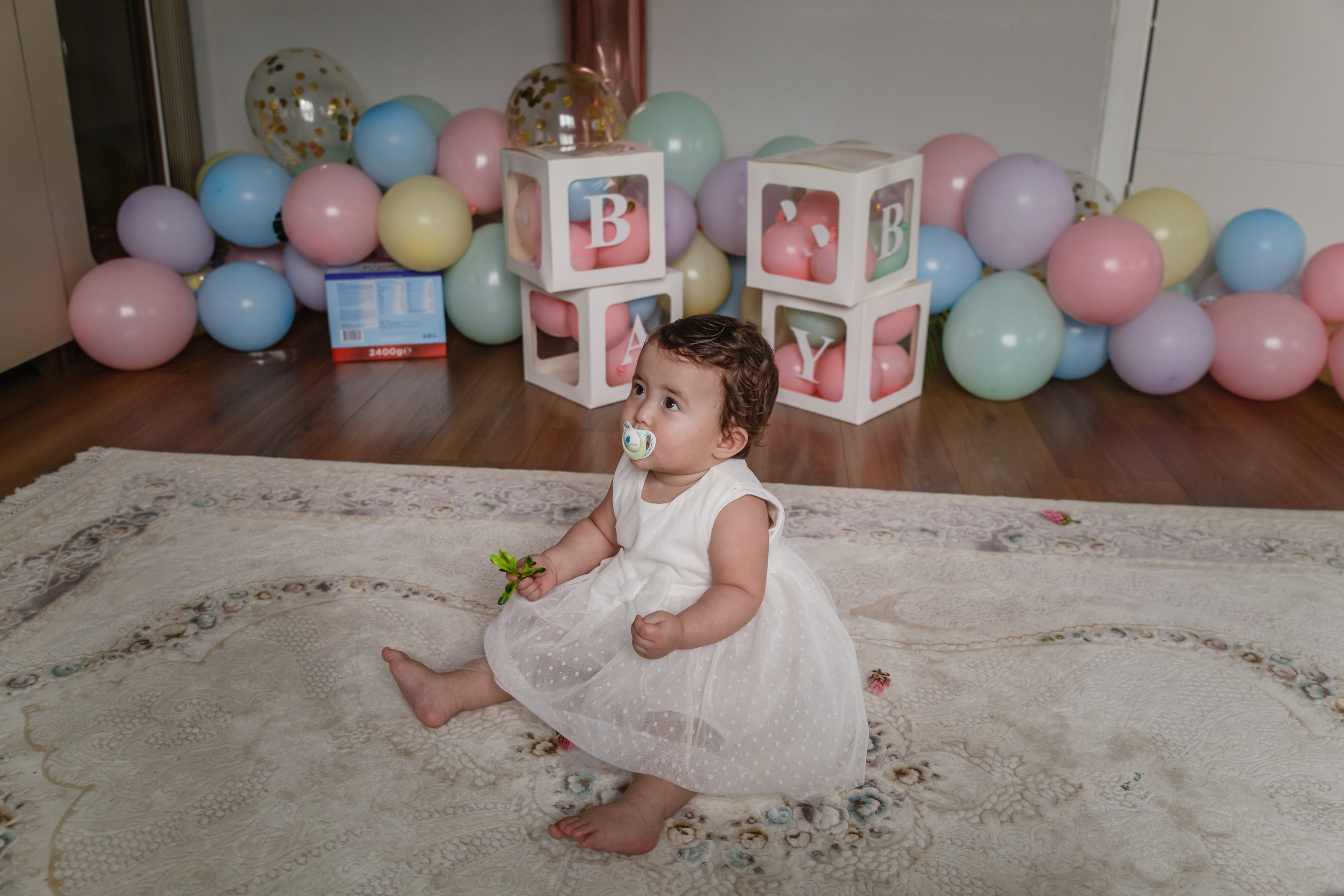 Lifestyle photo session for 1 year of birth