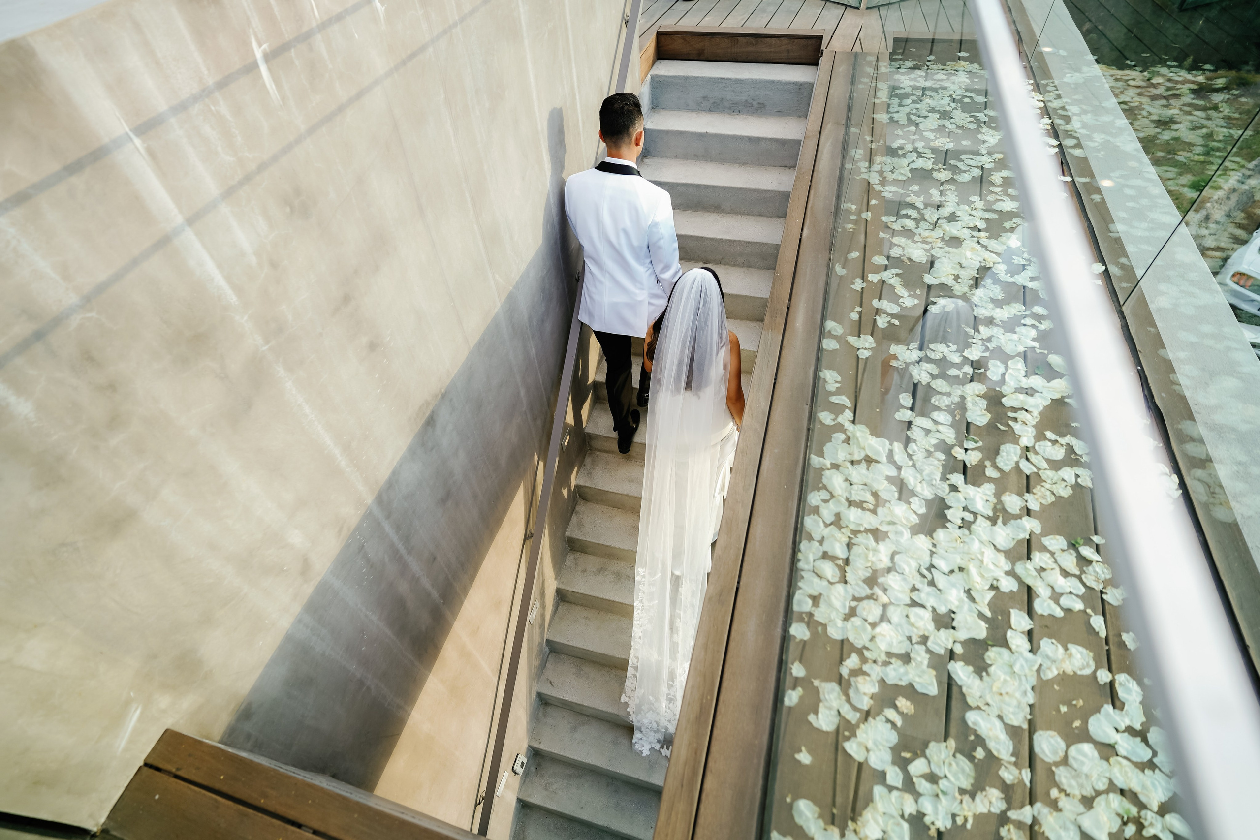 Wedding at the Hollywood Sign Venue, Los Angeles, California. Wedding Photography & Videography Team in California, Los Angeles, San Francisco, San Diego and Travel