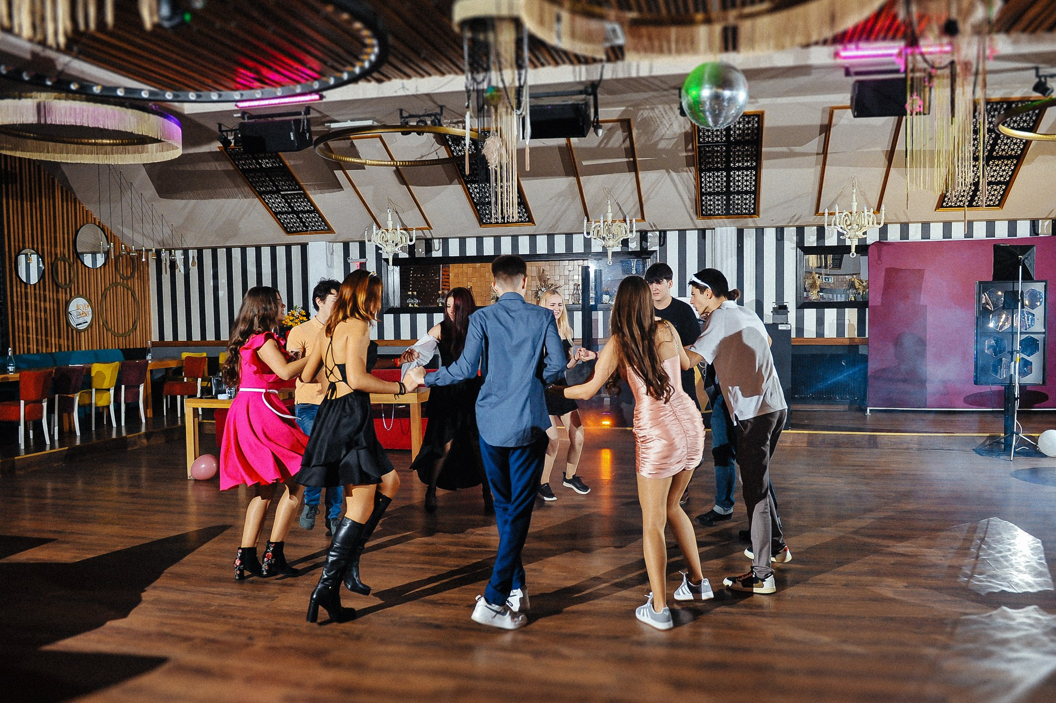 Karina (majorat). Fotograf de familie și evenimente