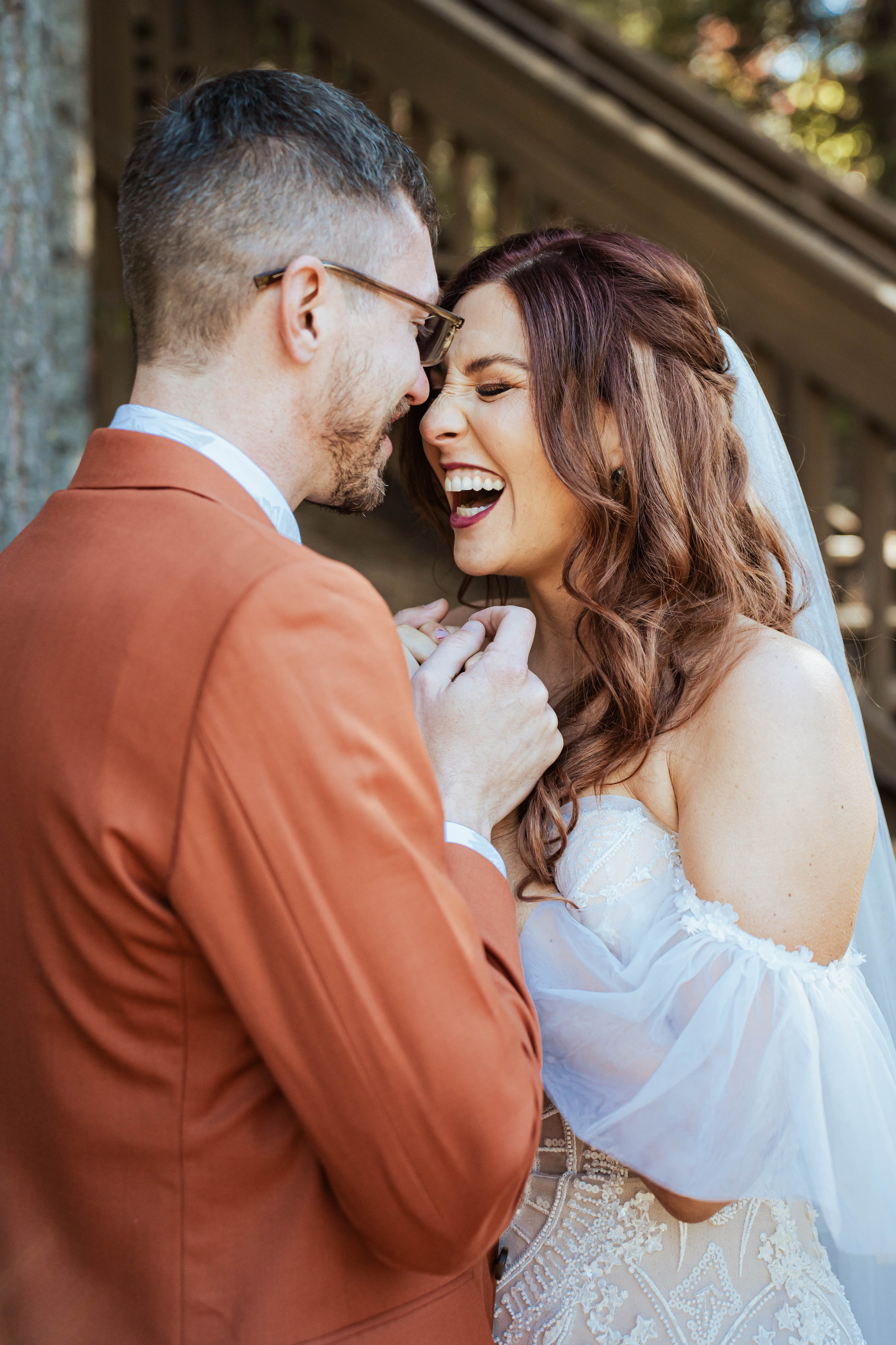 Emotional Wedding Photographer 