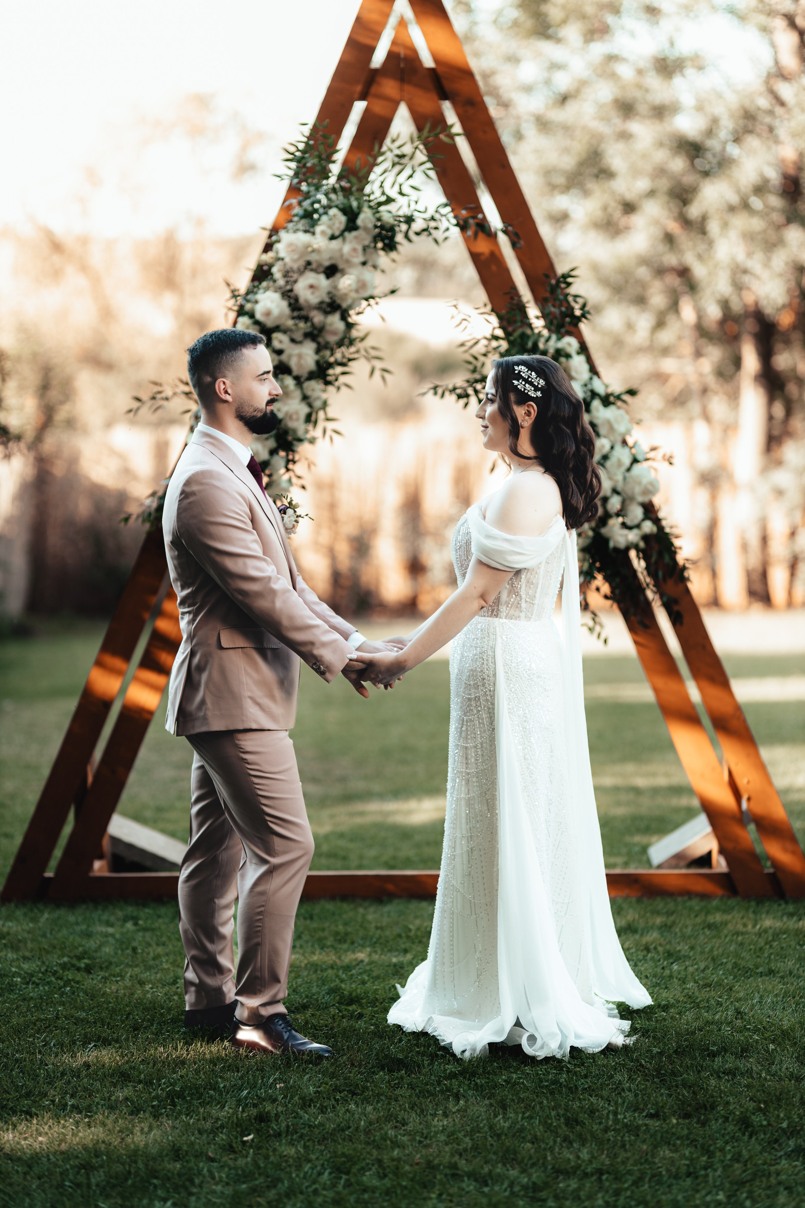 Mihai & Iasmina. Lucian Dedeu — Fotograf de nuntă și eveniment