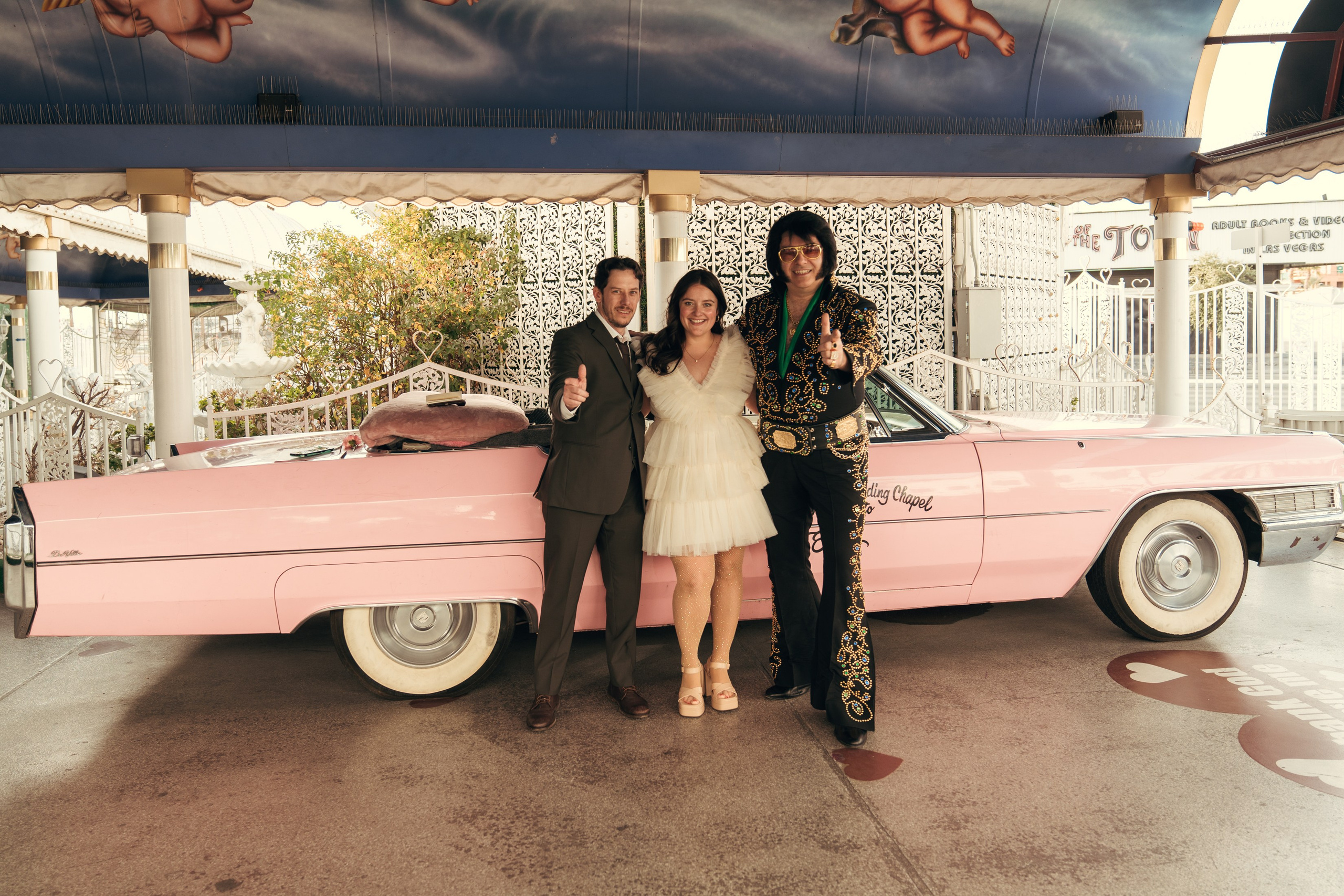 Grace&Jesse. Wedding & elopement photographer Viktoriya Kravtsov. Las Vegas