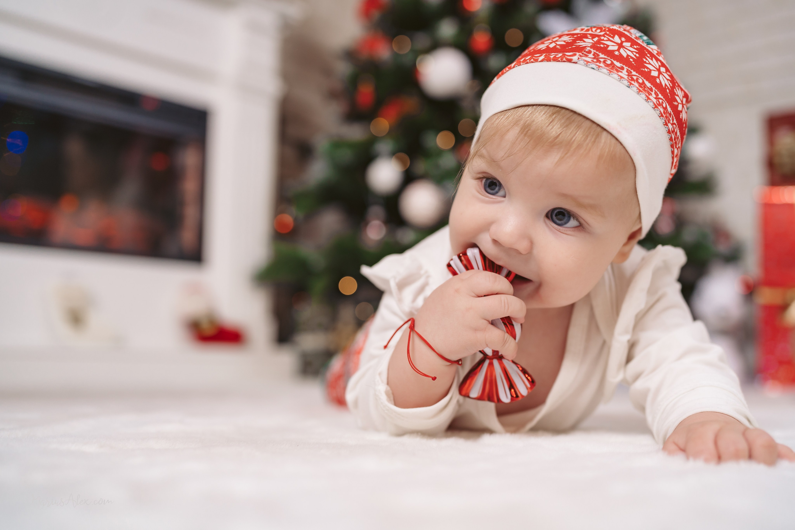 Crăciun în trei - Daniela Gabriel & Victor. Marius Alex fotograf de eveniment si portret din Suceava