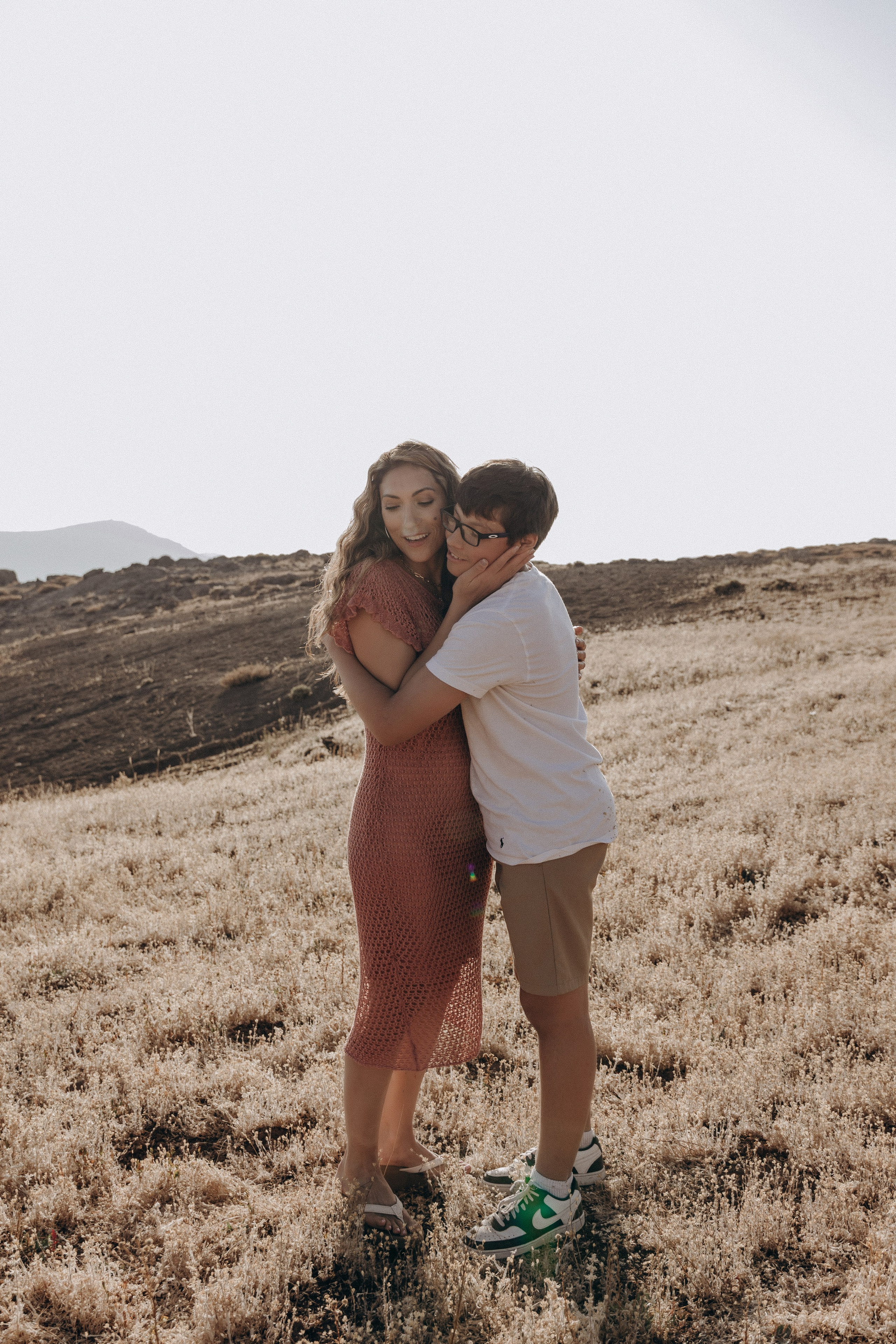 Family Photoshoot in the Mountains — Nature & Tenderness. Photographer in Santiago, Chile Anna Almazova