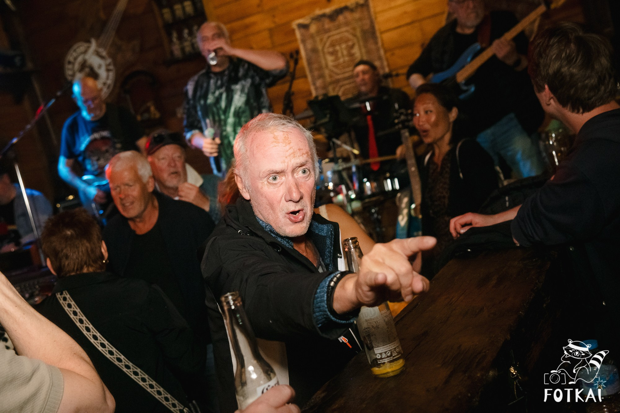 The Galaxy’s в El Paso Bar Торревьеха: фоторепортаж с концерта 21 марта 2026 года | FOTKAI