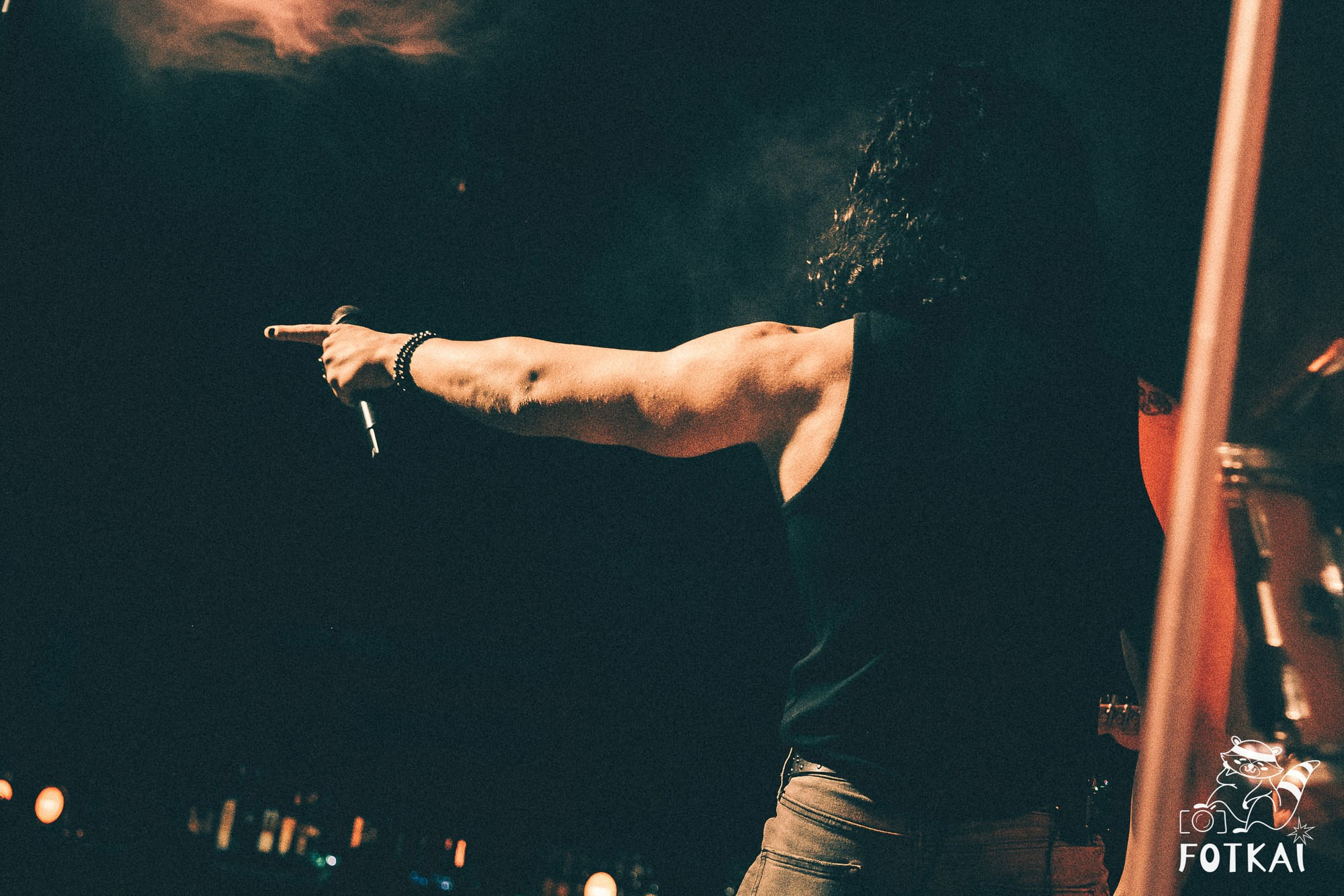 DENISDENIS — reportaje fotográfico del concierto en la Sala Marearock (Alicante) | FOTKAI