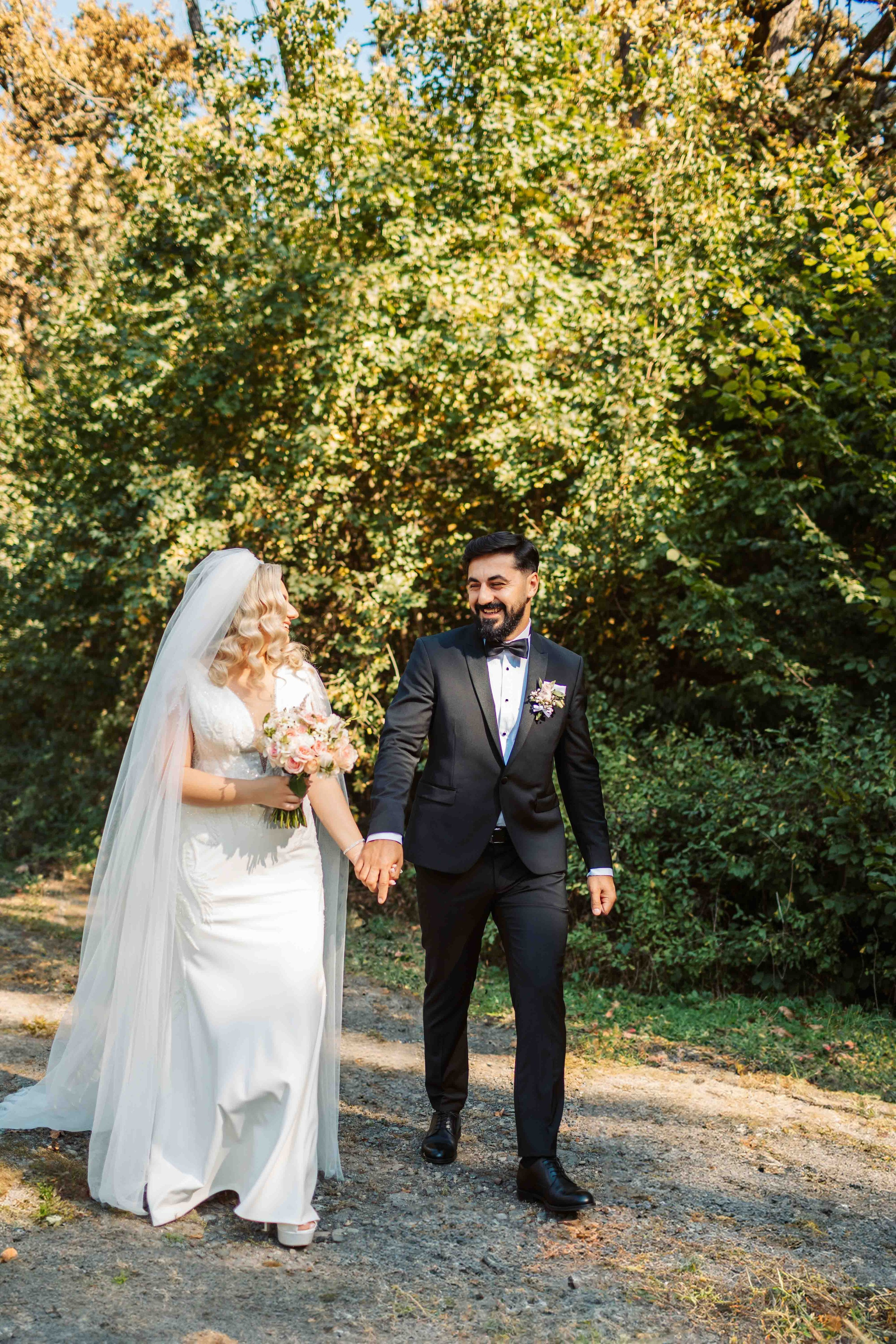 Roxana & Andrei. Contrast Studio