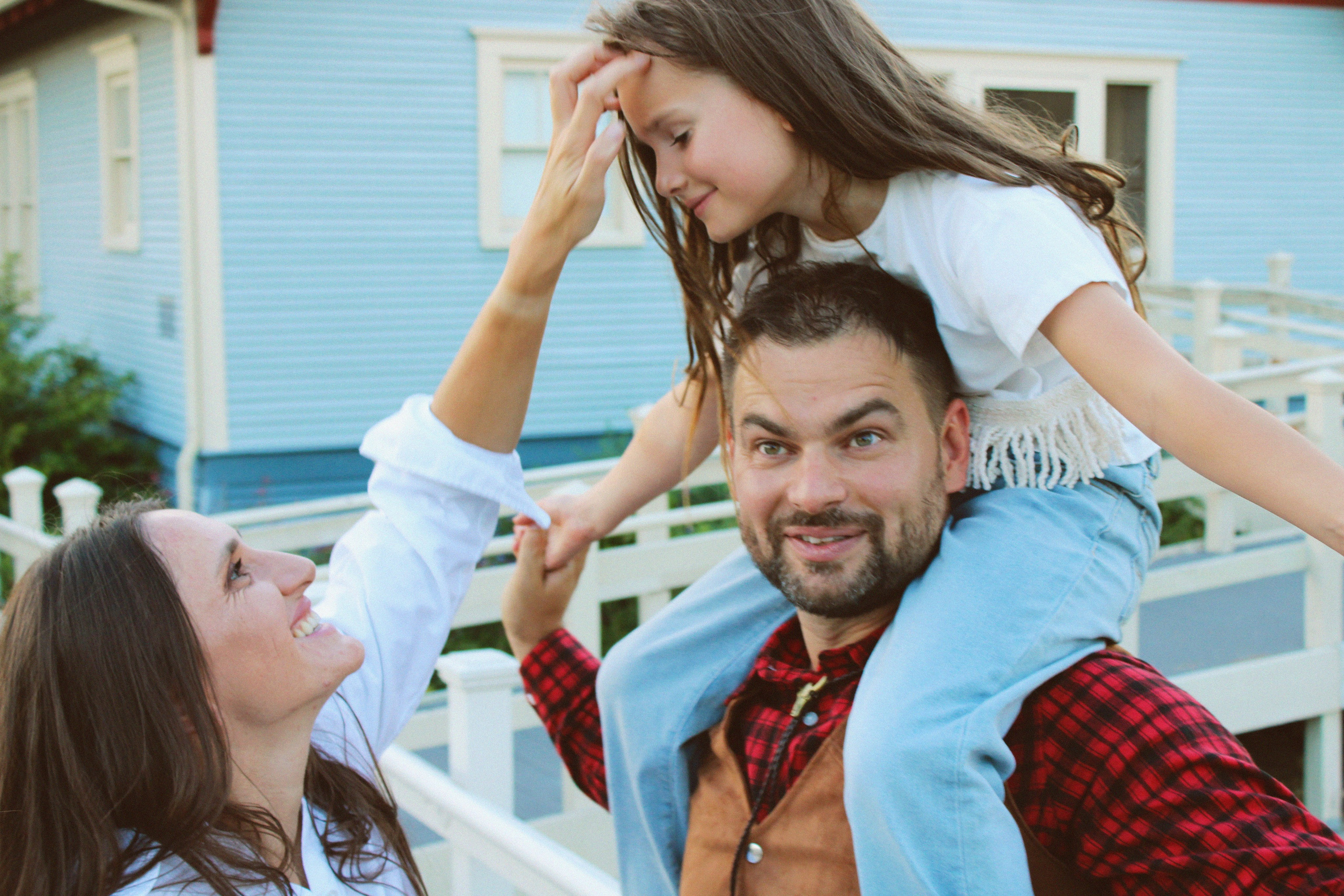 Texas Countryside Family Photoshoot in Cowboy Style. Lana Petrychenko — Portrait & Family Photographer. Valencia, Spain
