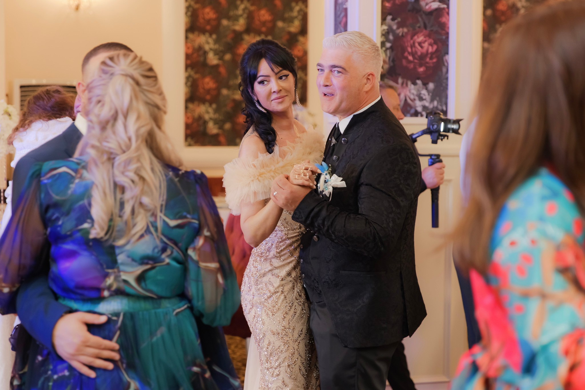 Mihai & Oana. Servicii foto-video profesionale, pentru momente de neuitat