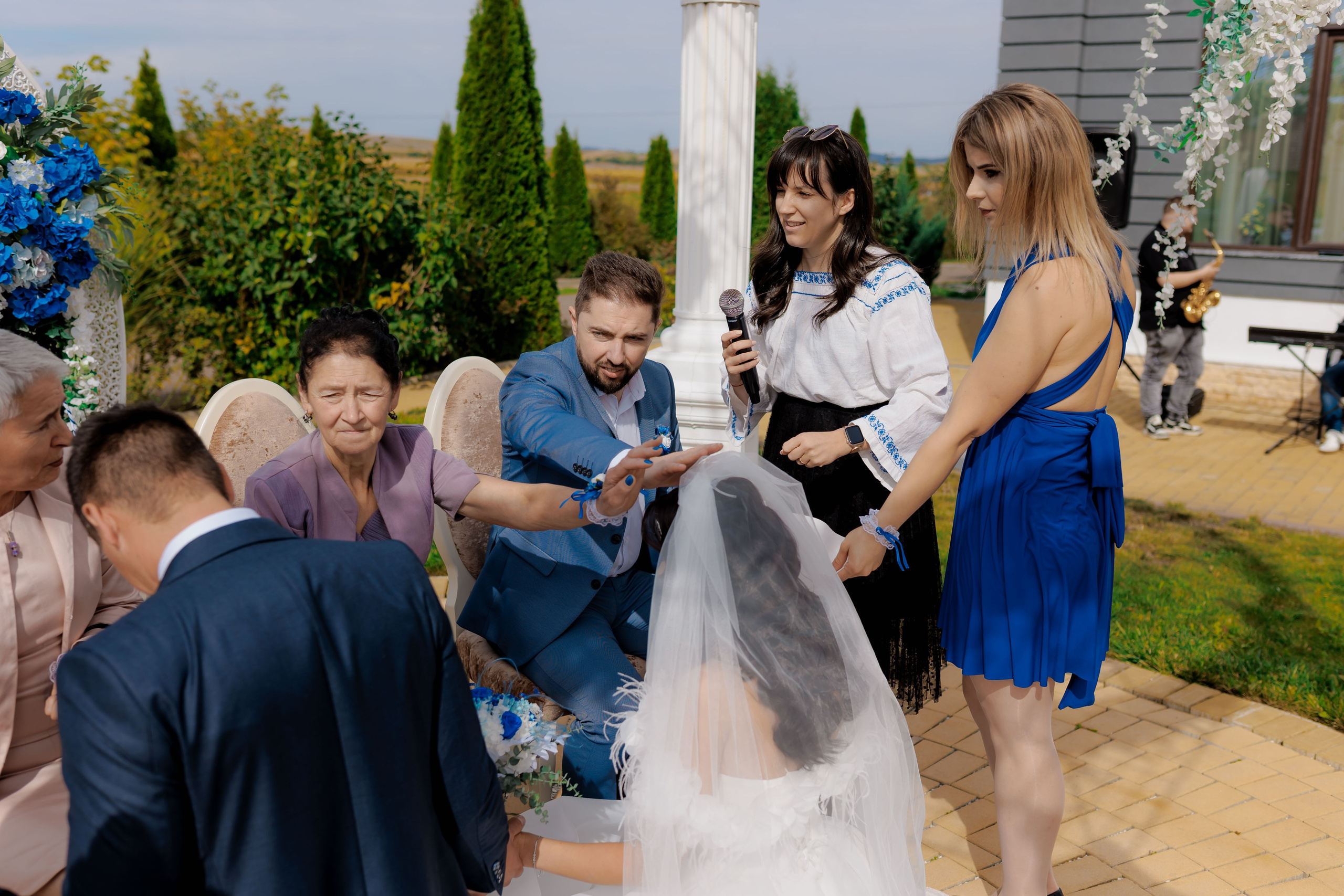 Loredana & Emilian – Ziua Nunții | Videografie - fotografie Botez Suceava, Iași, Botoșani. Servicii foto-video profesionale, pentru momente de neuitat