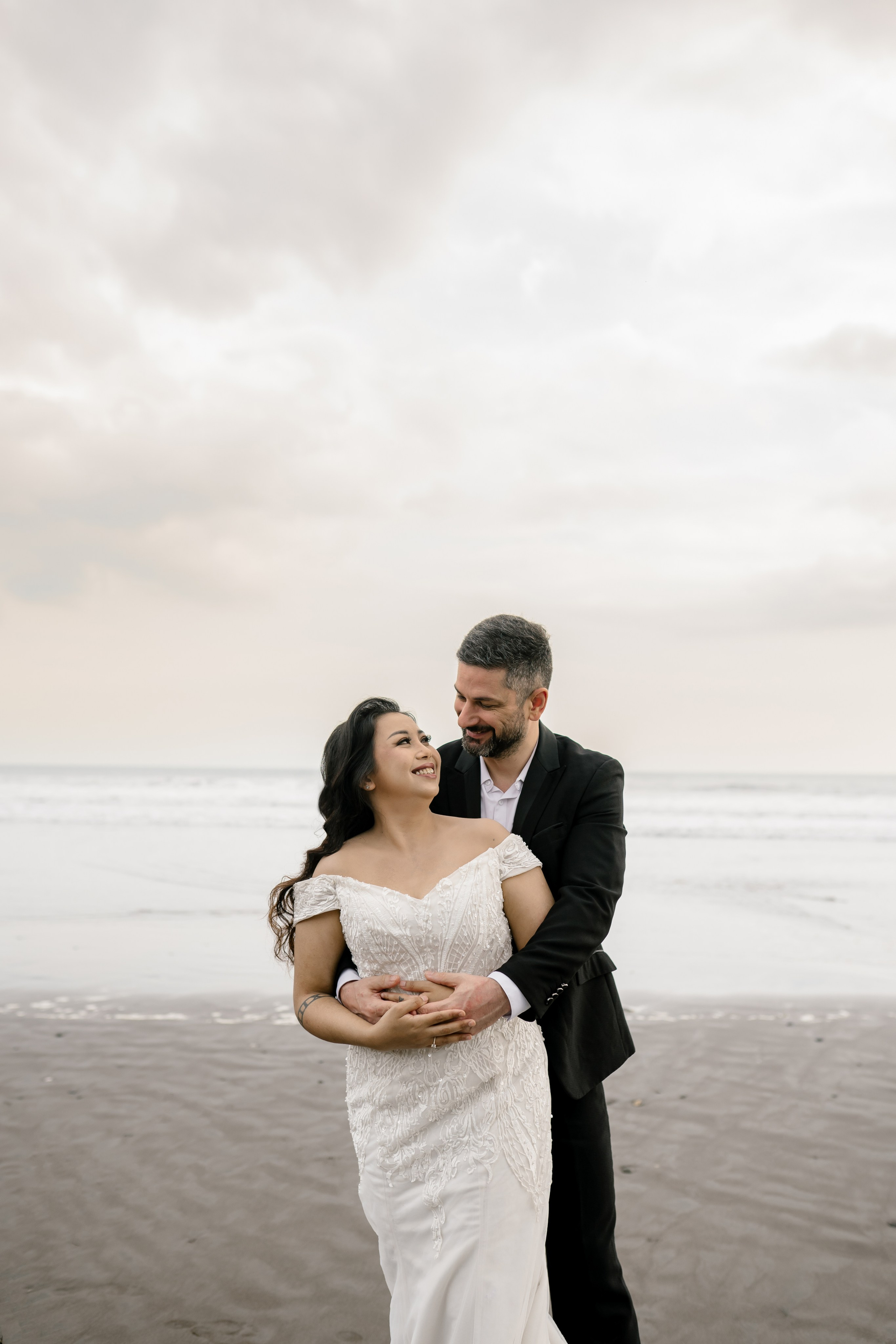 Honeymoon Photoshoot in Bali. Female Photographer in Bali