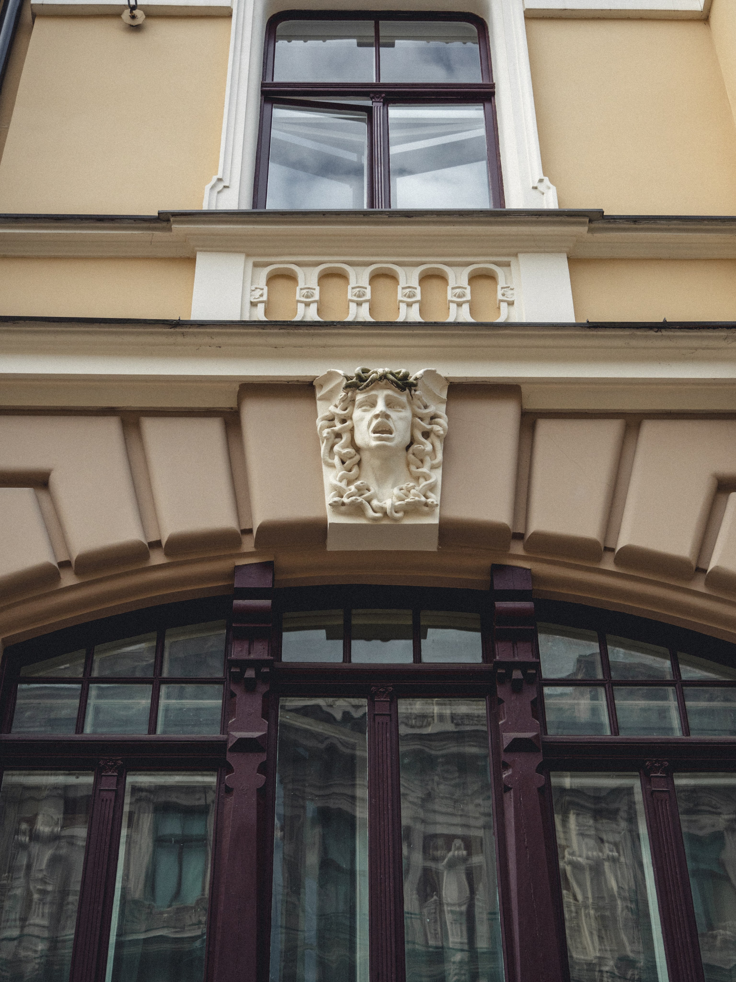 Voyage à Riga. Photographe sur Cote d’Azur. Portraits de familles, couples, enfants, événements