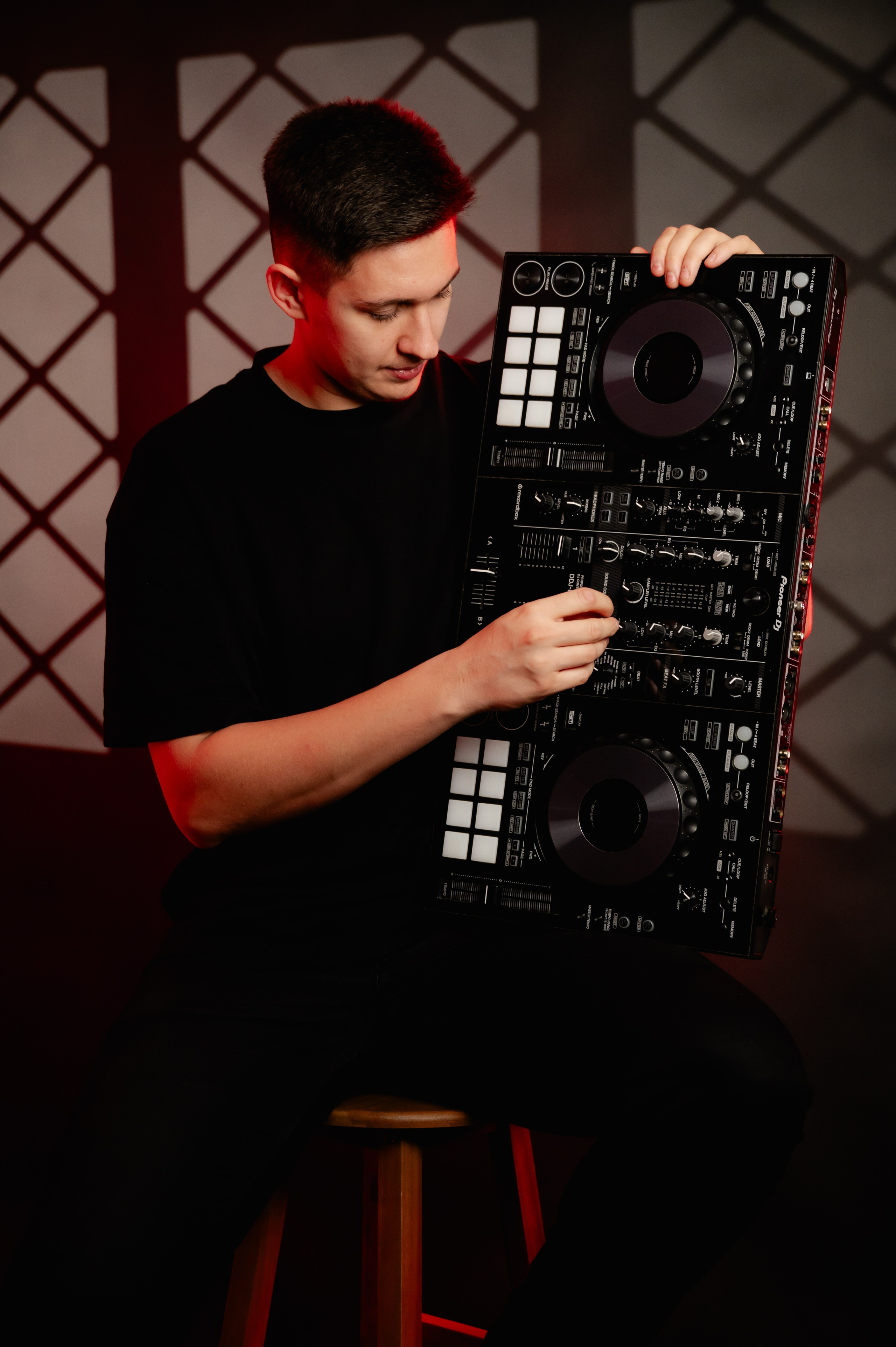 DJ Fabio. Andrei Samuel – Fotograf București | Evenimente, Studio, Imobiliare, Produs