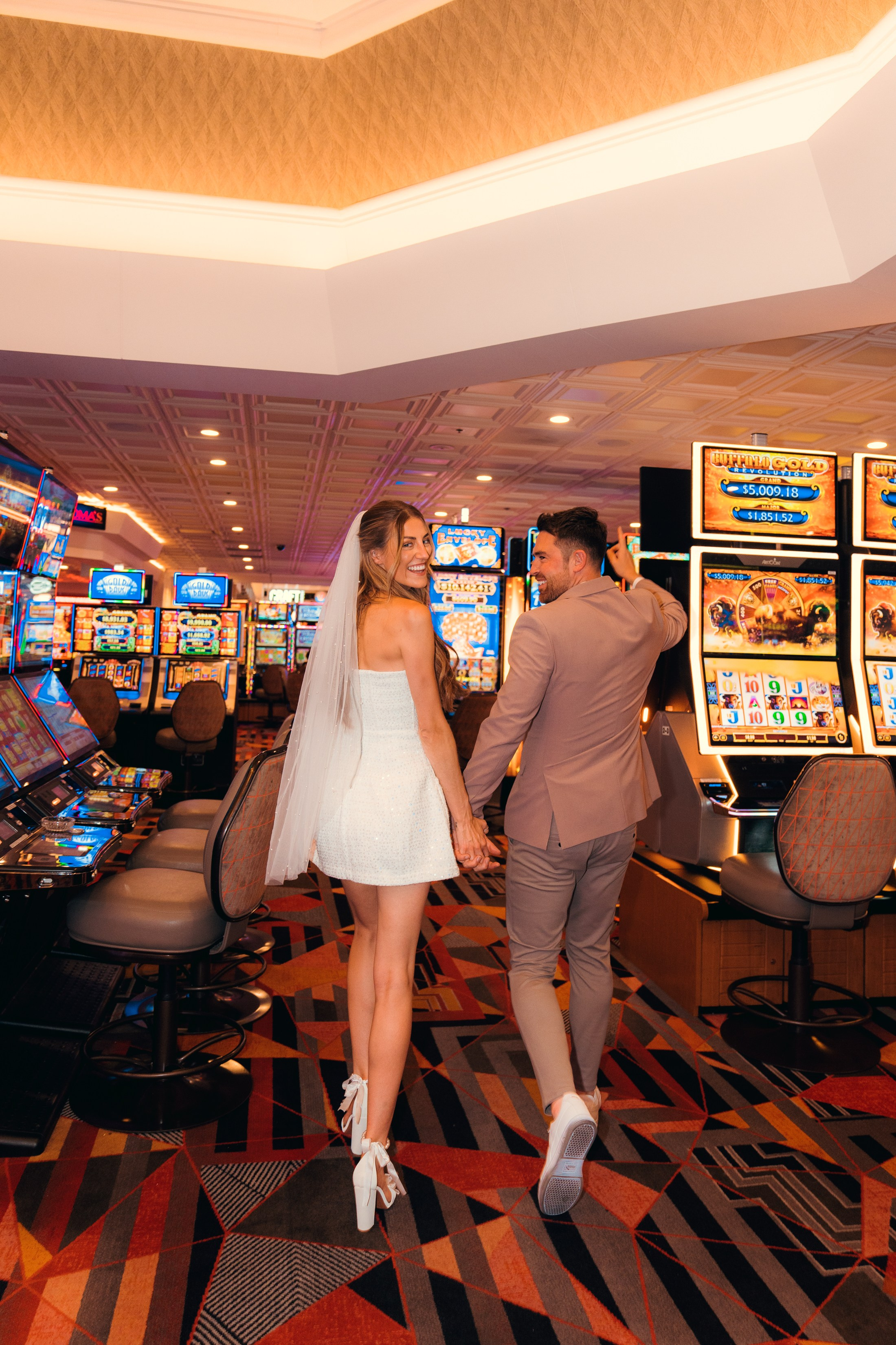 Chelsea&Craig. 9.3.24. Wedding & elopement photographer Viktoriya Kravtsov. Las Vegas